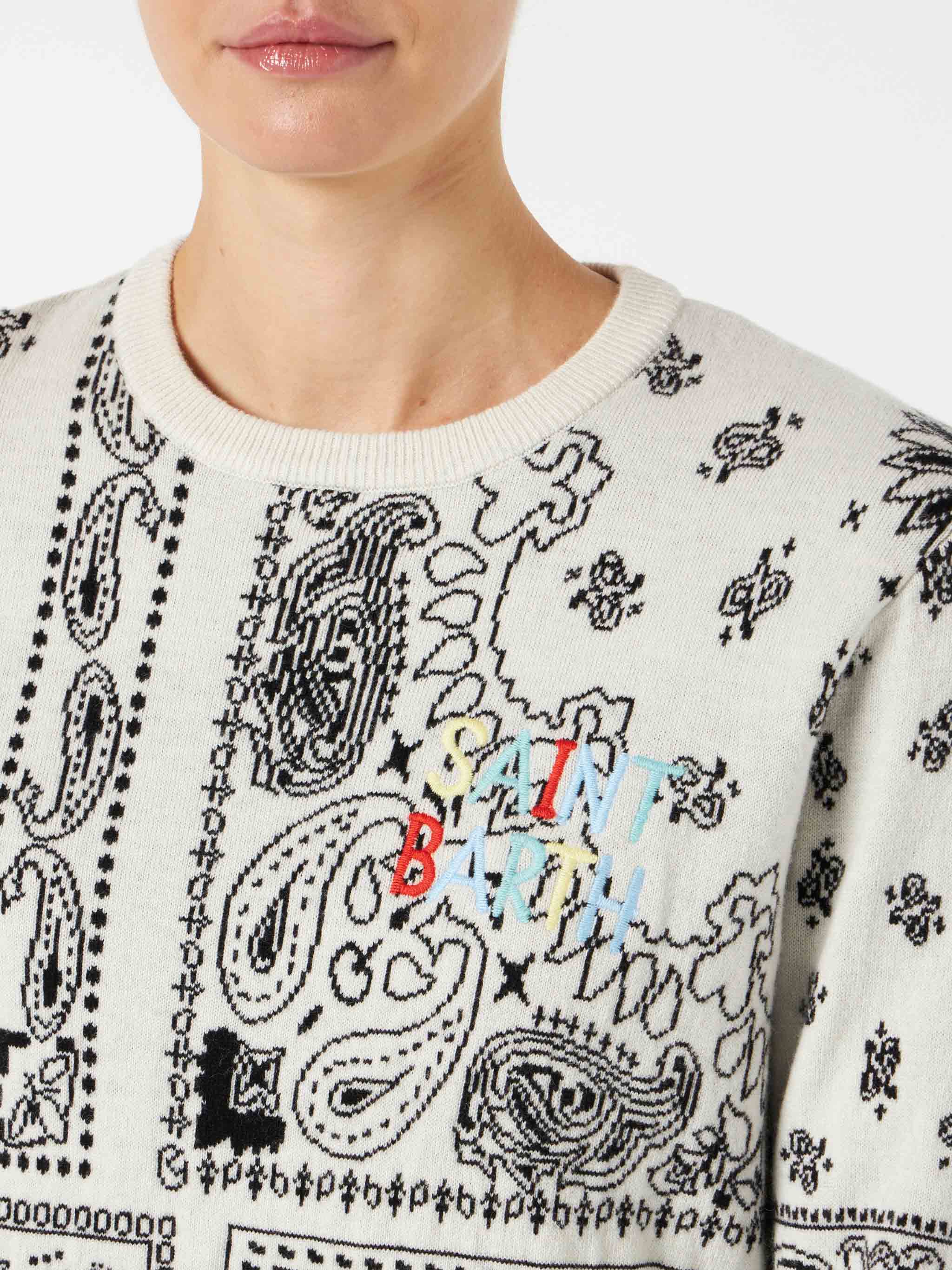 Damenpullover mit Bandana-Stickerei