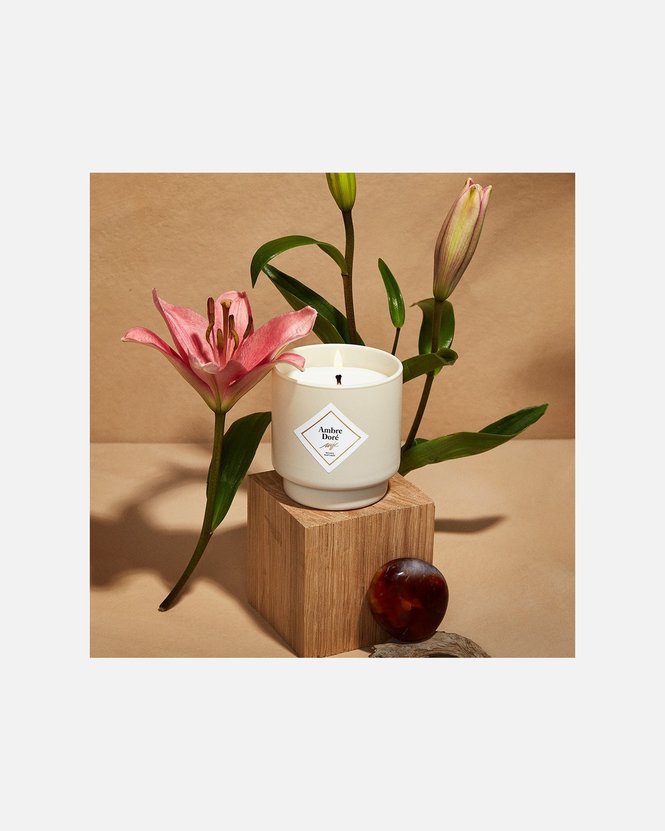 MY JOLIE CANDLE Bougie ambre doré