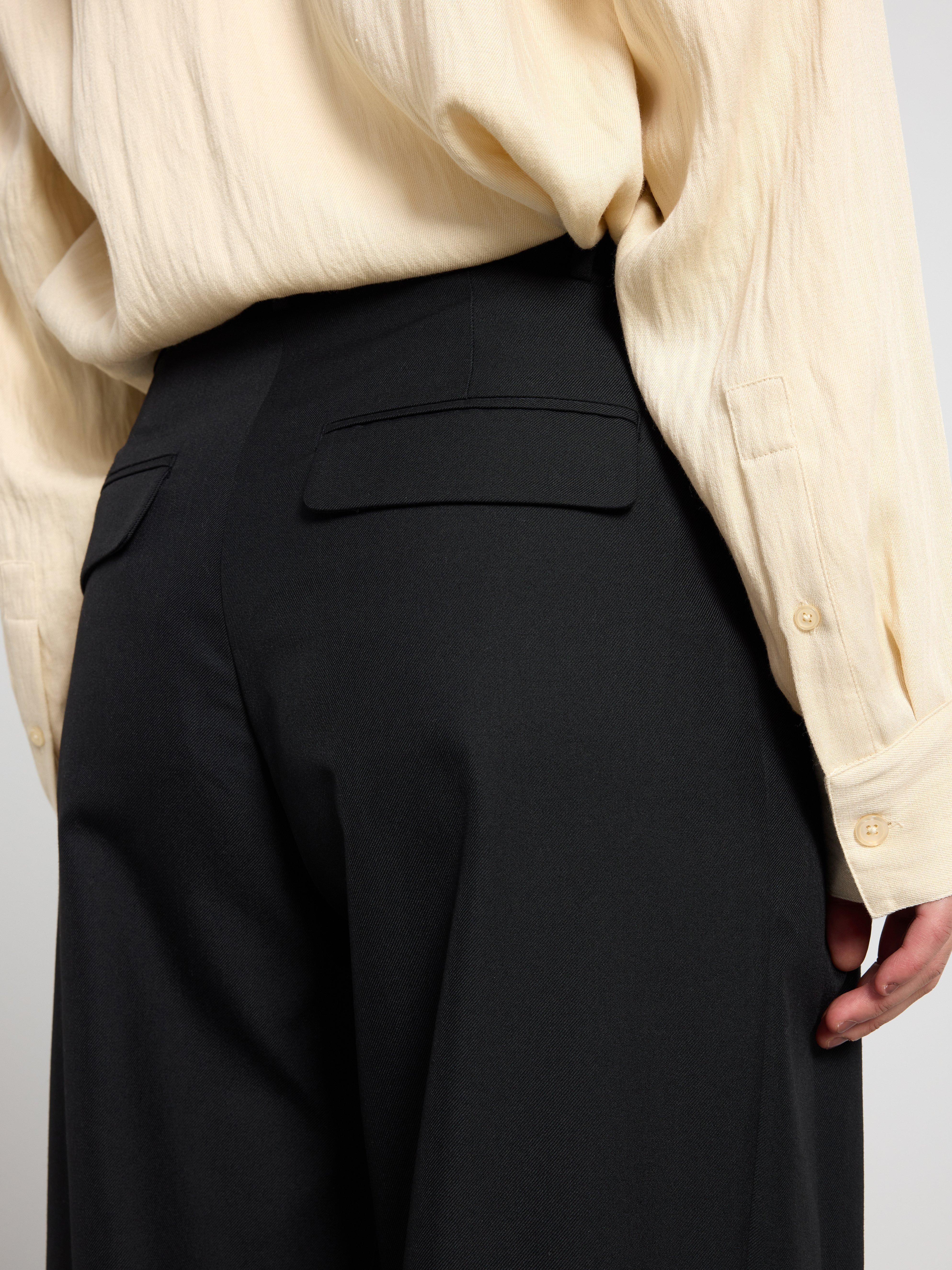 Vida tapered byxor Black