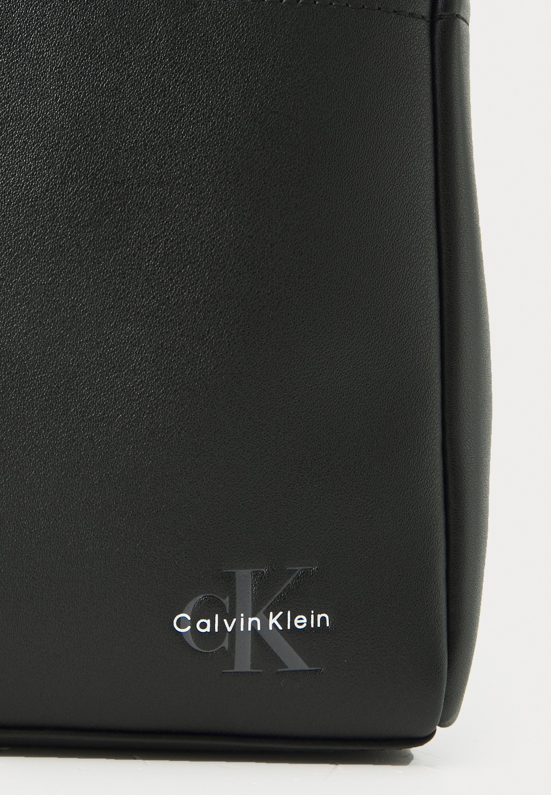 Calvin Klein Jeans MONO LOGO REPORTER - Crossbodytas - zwart