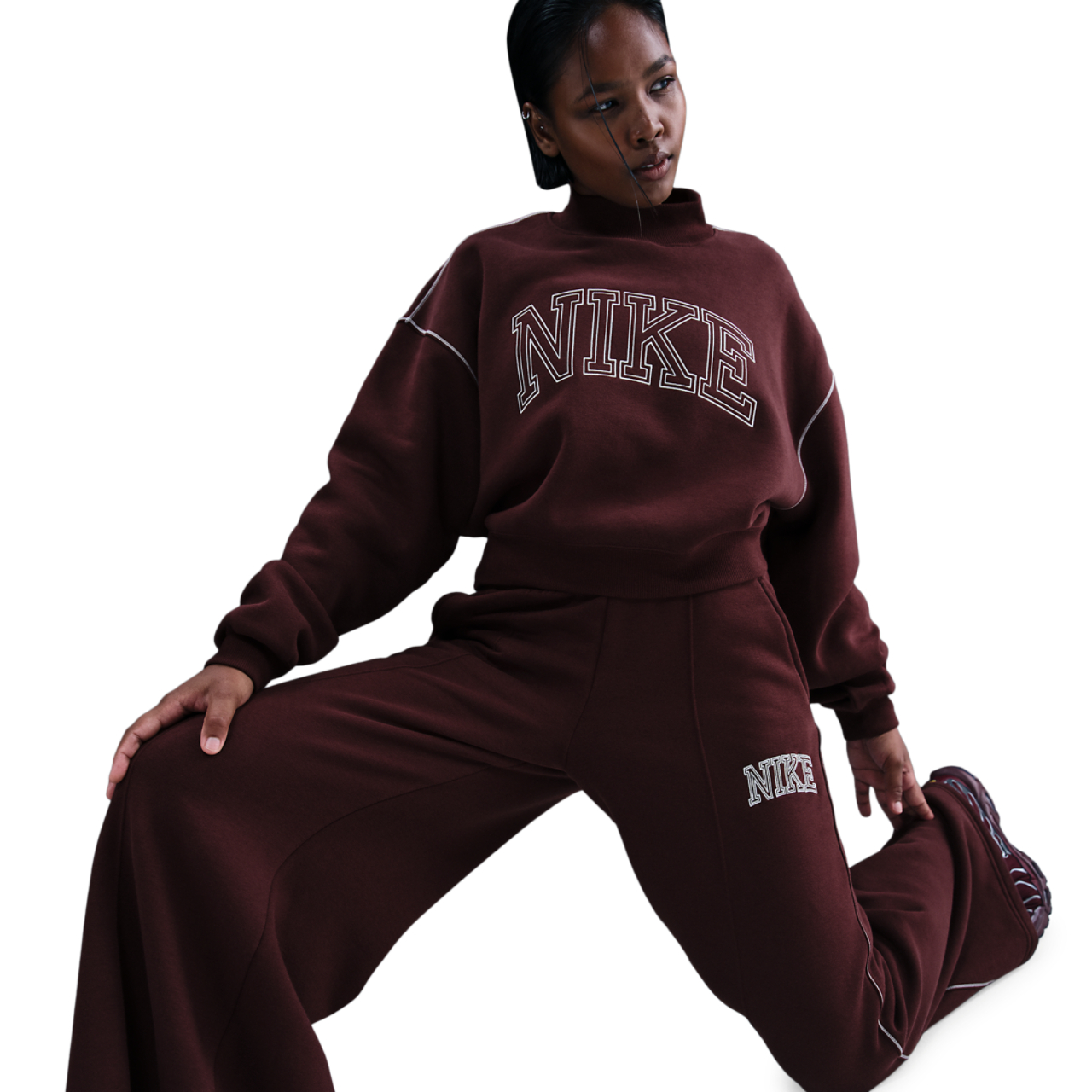 Nike Sportswear Phoenix Fleece -leveälahkeiset collegehousut
