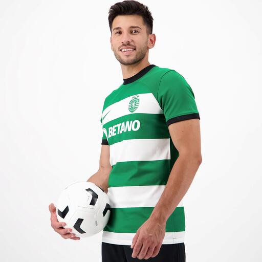  Nike Sporting