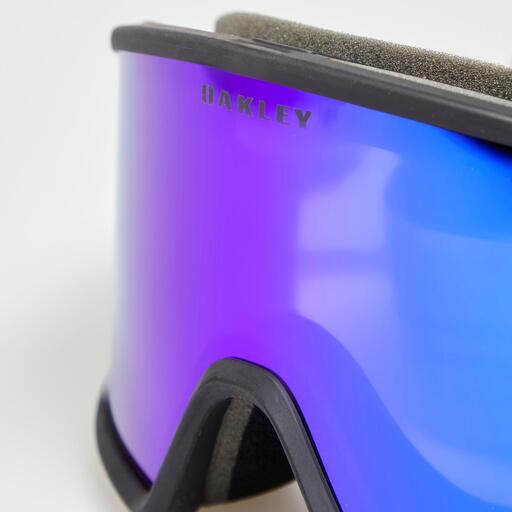  Oakley Target Line