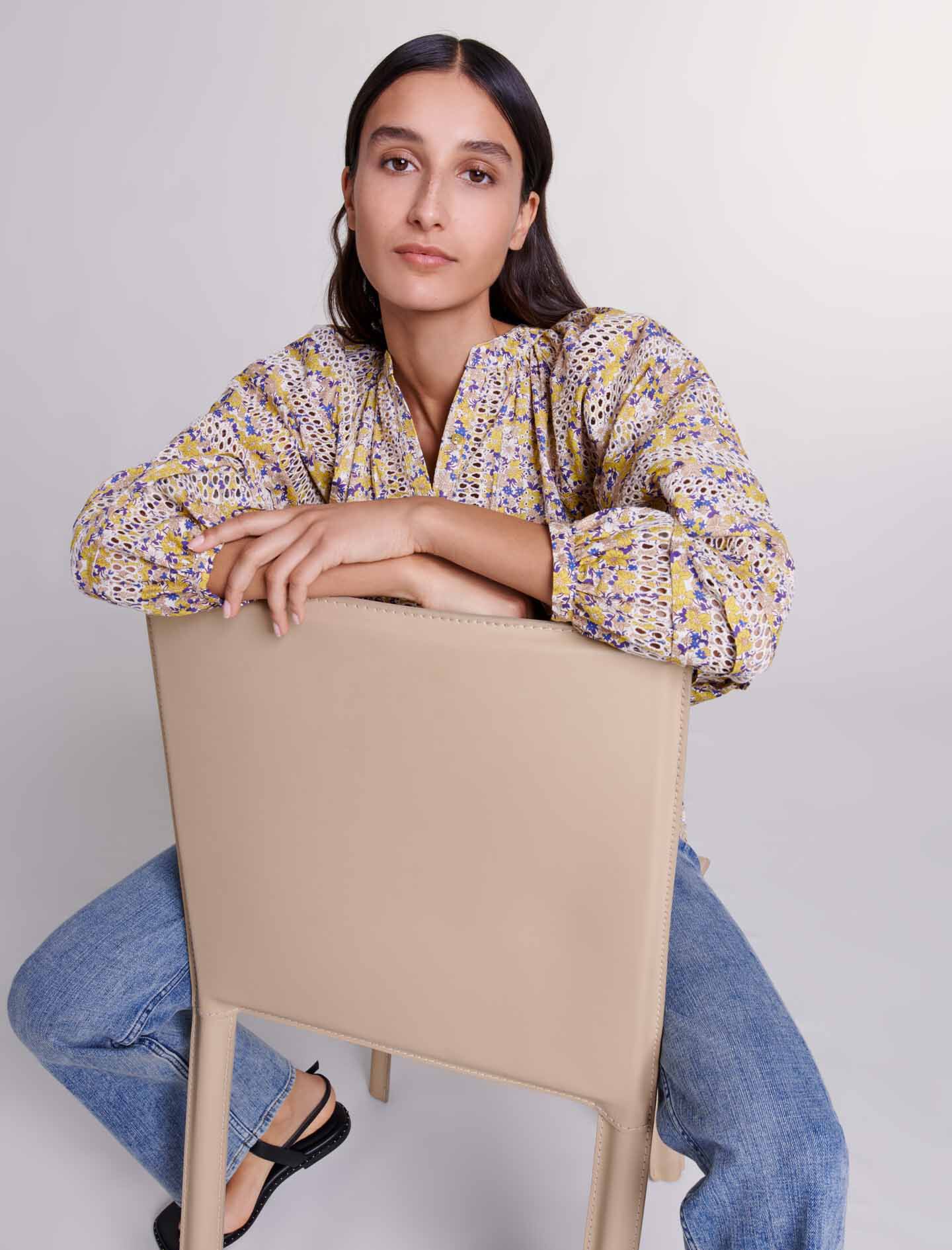 Bedrukte en geborduurde blouse-Imprimé Fleurs Brodées Beige