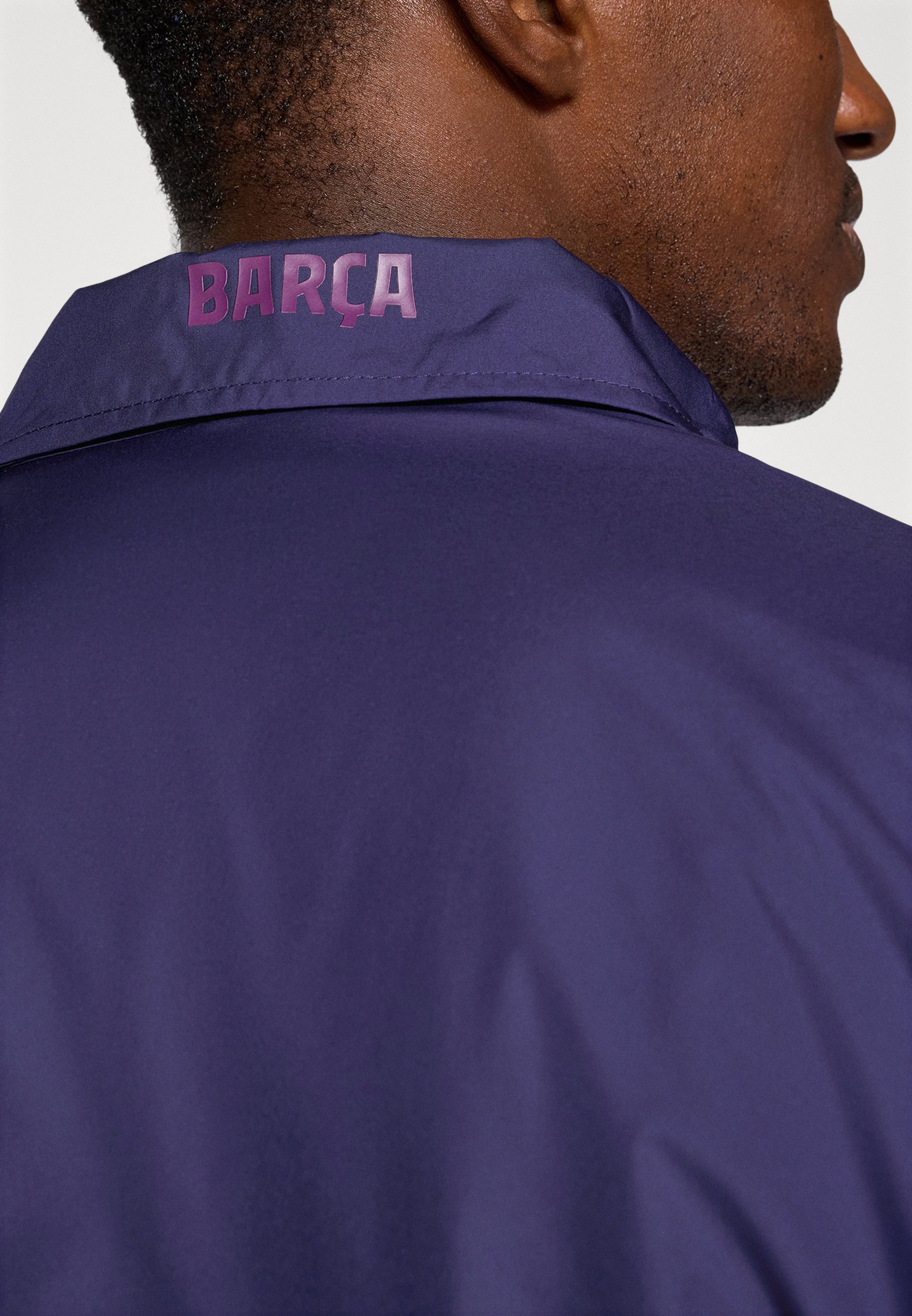 FC BARCELONA CLUB COACHES JACKET - Větrovka - imperial purple/bright grape Nike Performance