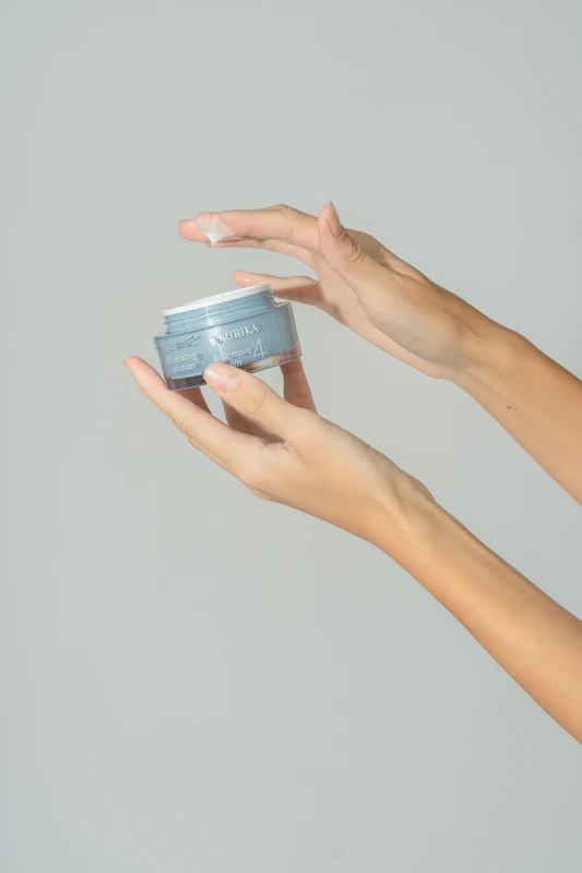 KORIKA HI-TECH LIPOSOME Kosteuttava tehovoide