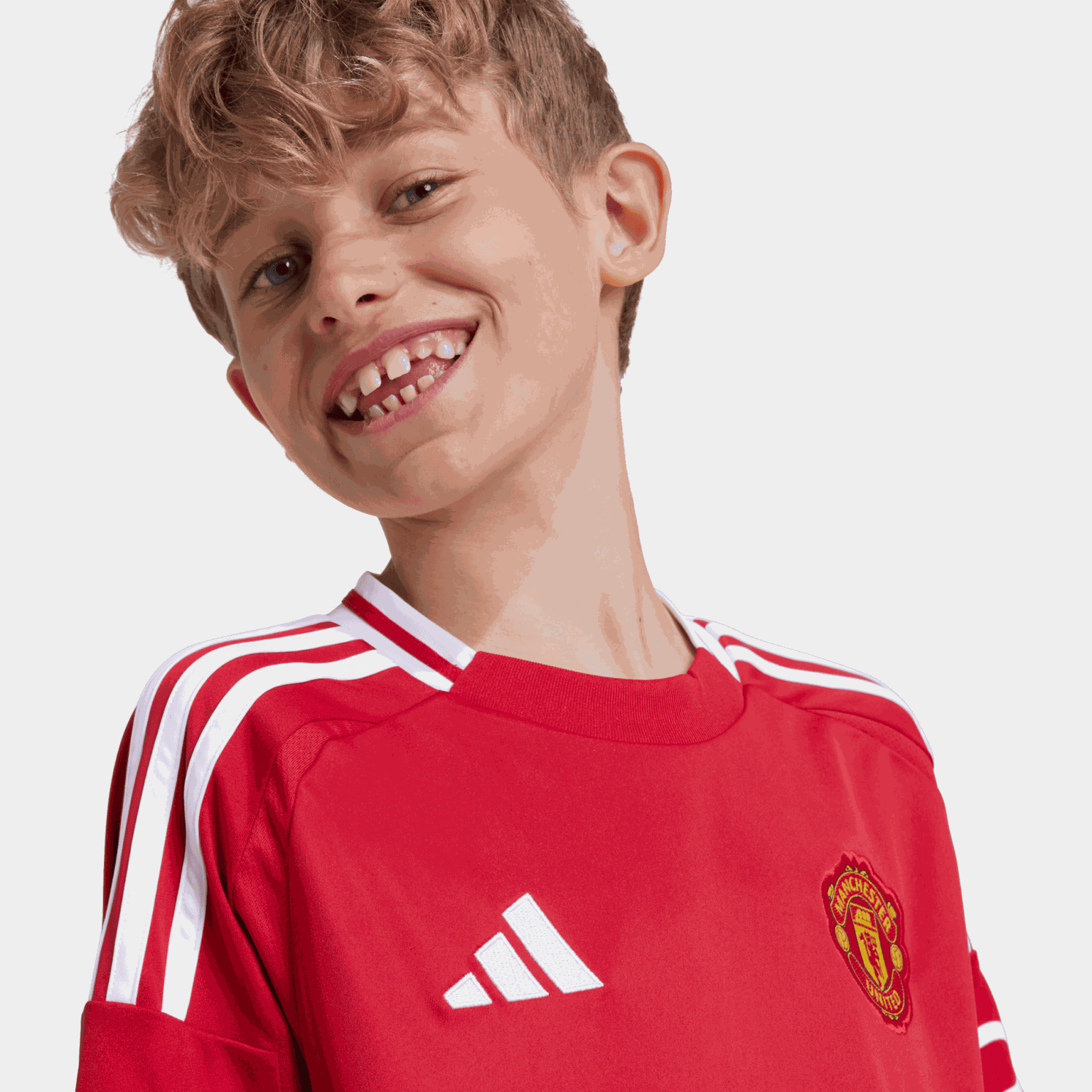  Domácí dres Manchesteru United 2024/25, dětský fotbalový dres - červený