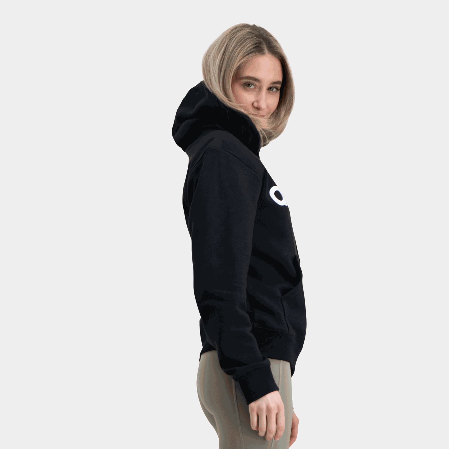  Moletom feminino Essential Linear - preto