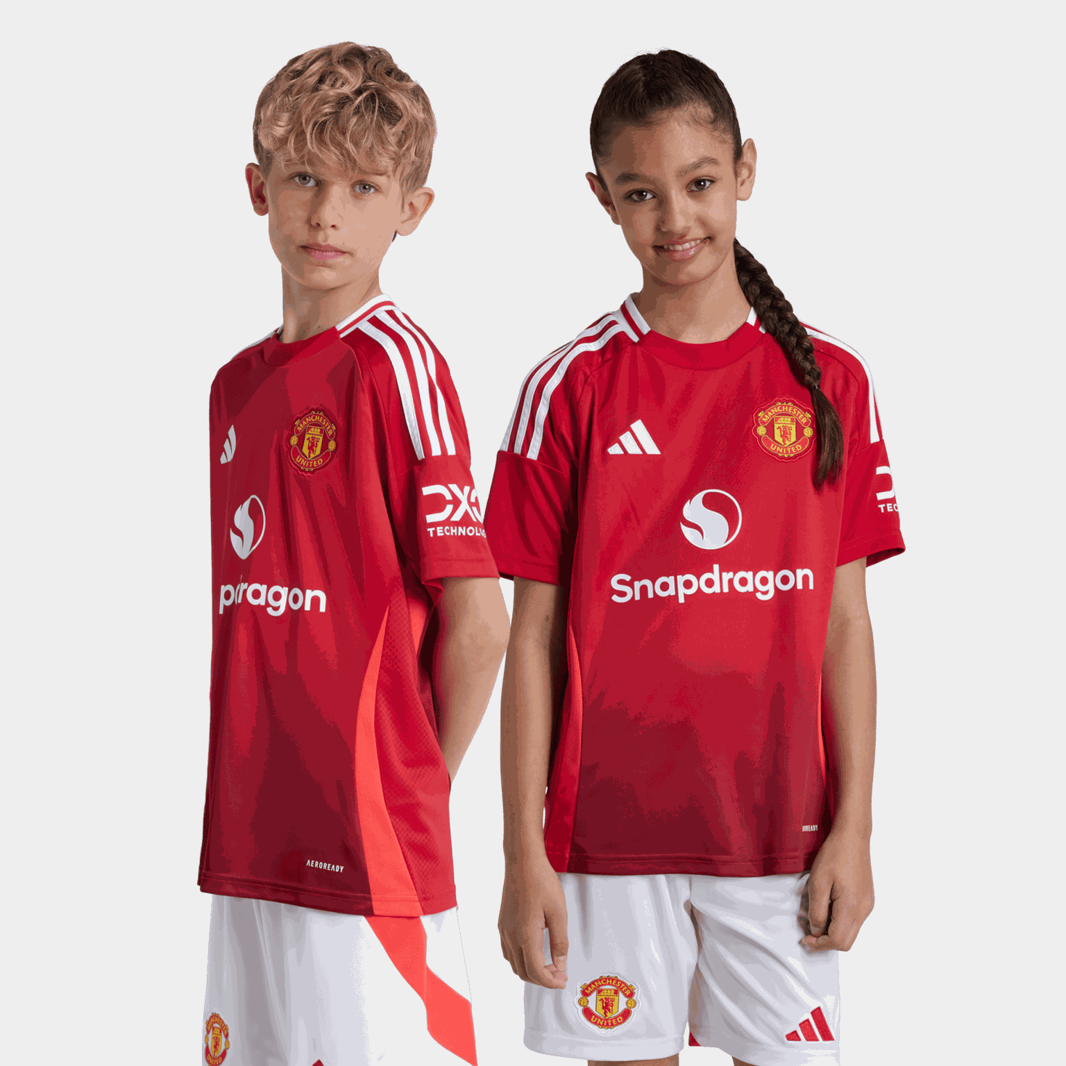  Domácí dres Manchesteru United 2024/25, dětský fotbalový dres - červený