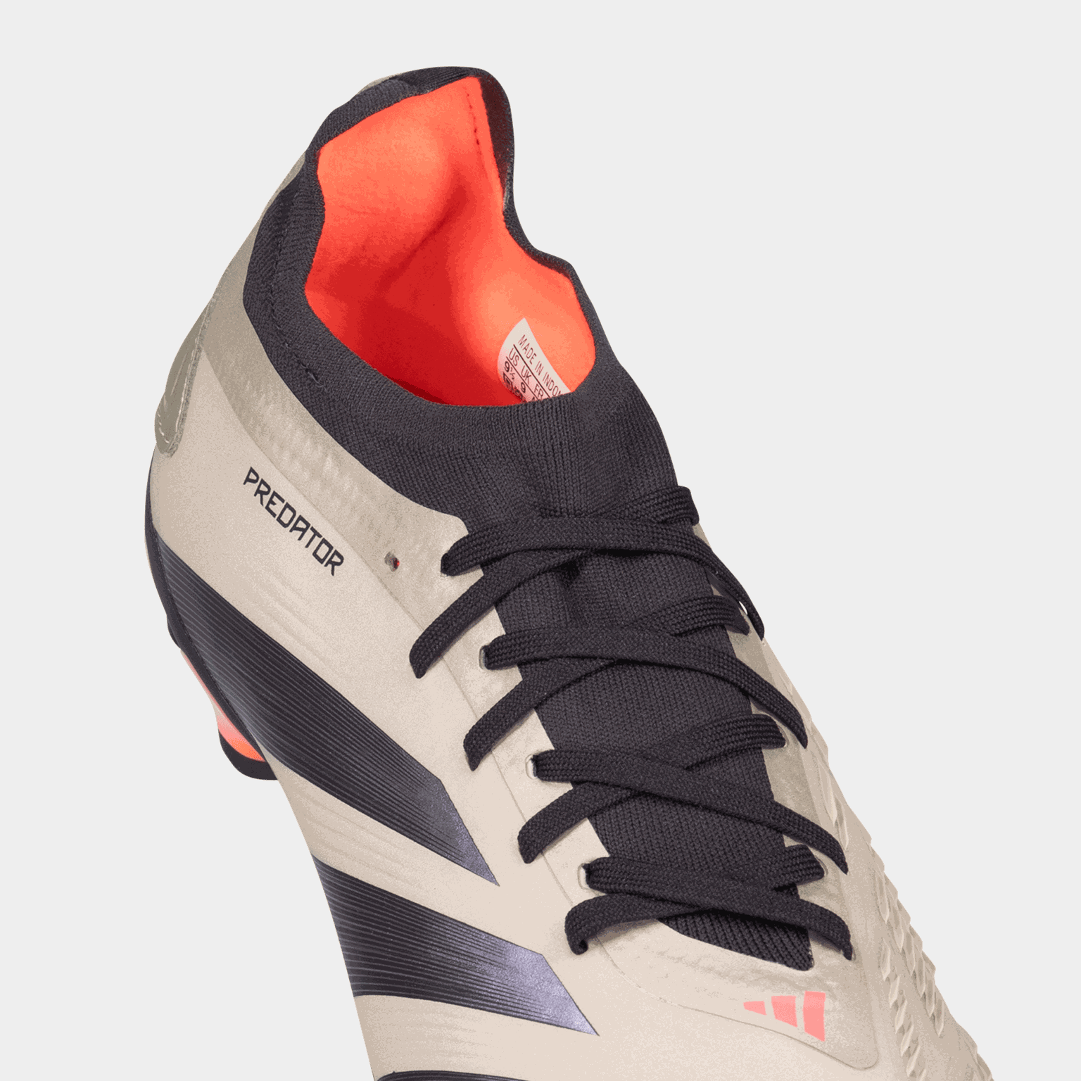 Predator Pro MG / Q4 24, fotballsko gress og kunstgress, unisex - Sølv