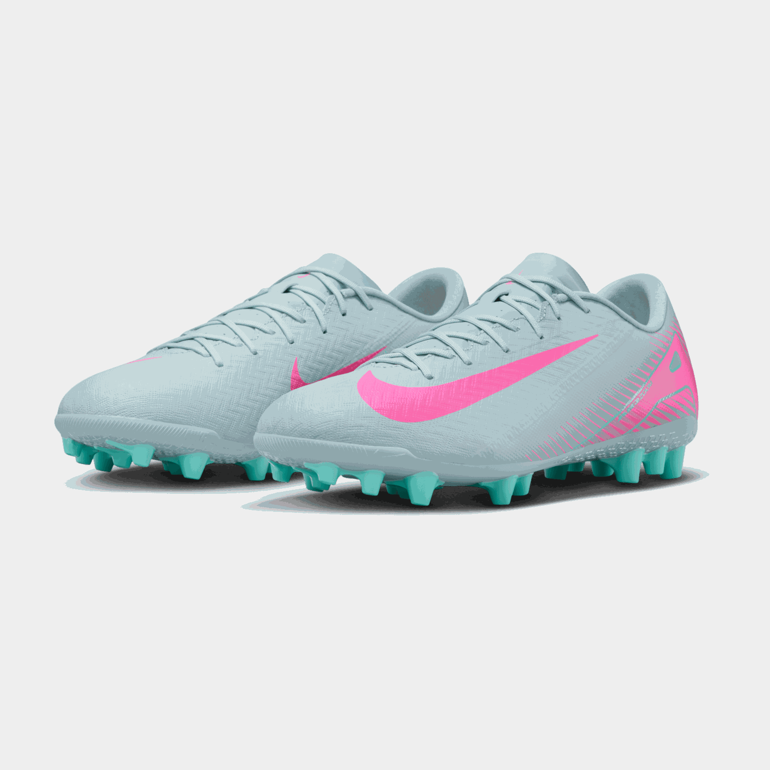  Pánské fotbalové kopačky Zoom Vapor 16 Academy AG, určené pro použití na umělé trávě.