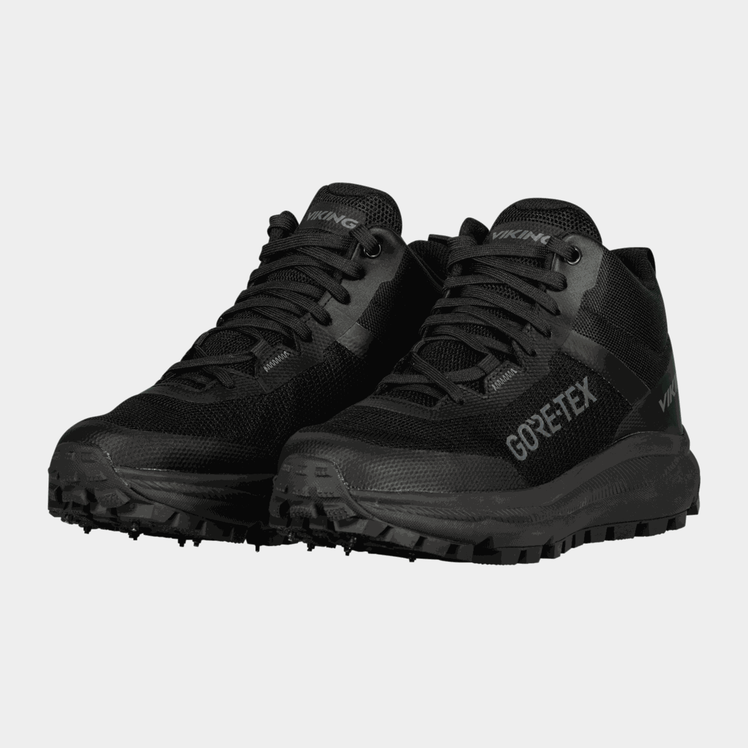 Damskie buty do biegania Stride Spikes Mid Warm Gore-Tex – czarne