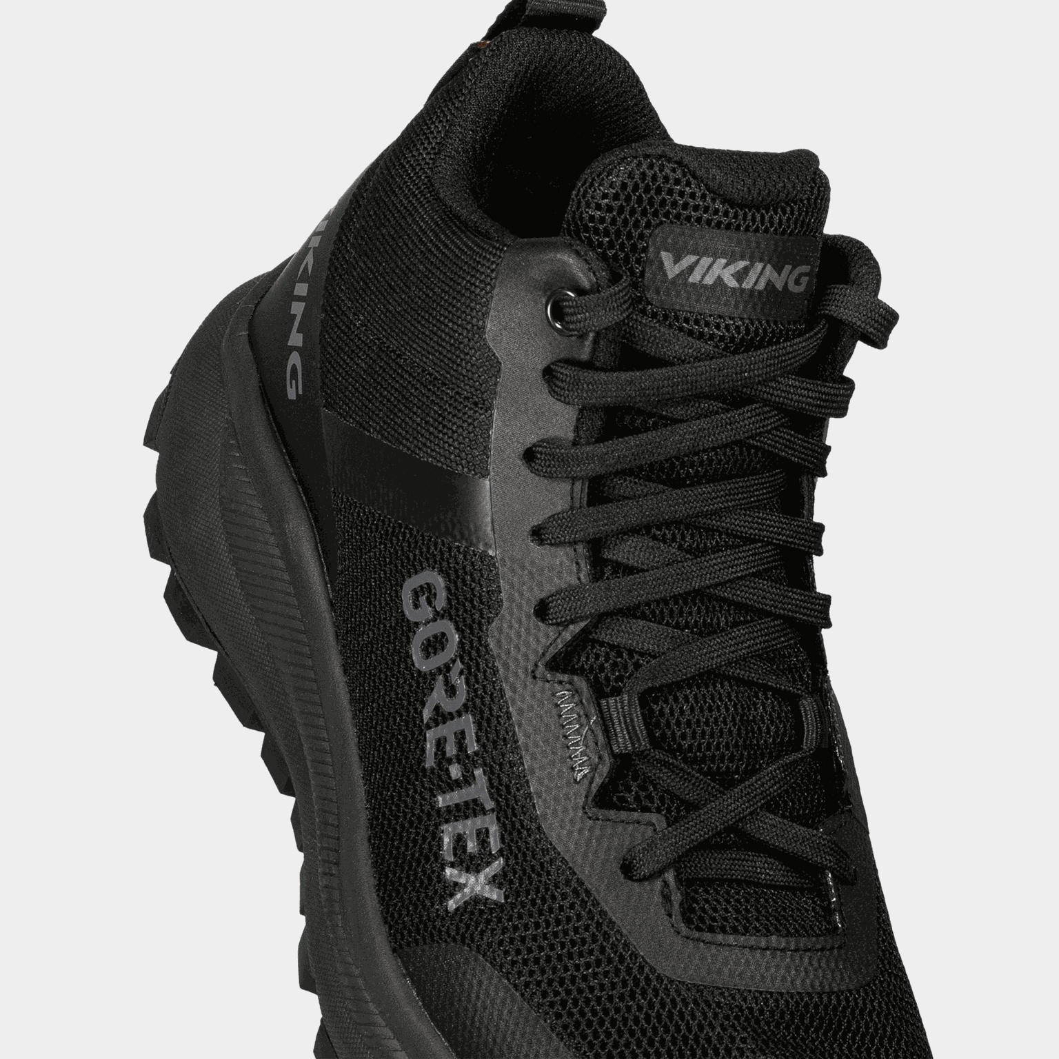 Stride Spikes Mid Warm Gore-Tex, piggsko, dame - Svart
