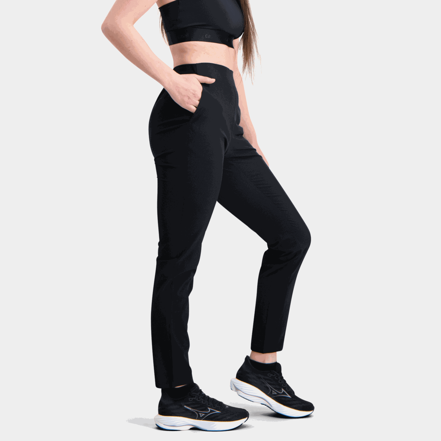  Nauwsluitende joggingbroek voor dames - Zwart