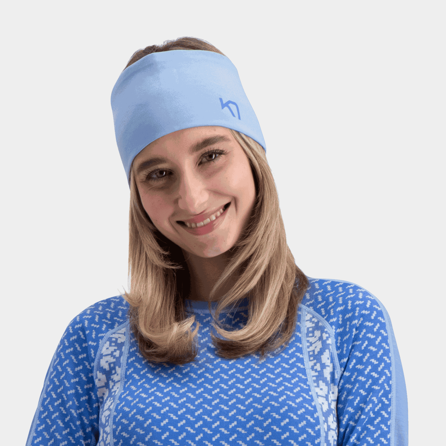  Čelenka Traa, čelenka pro ženy