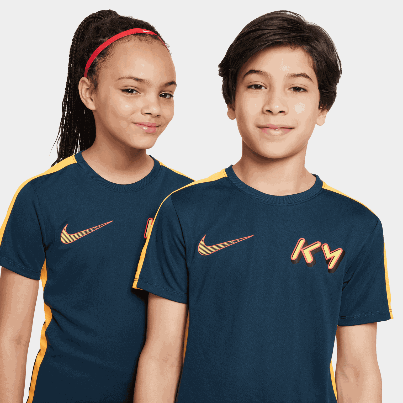  Camisa de Futebol Infantil Kylian Mbappé Academy 23 de Manga Curta - Azul Marinho