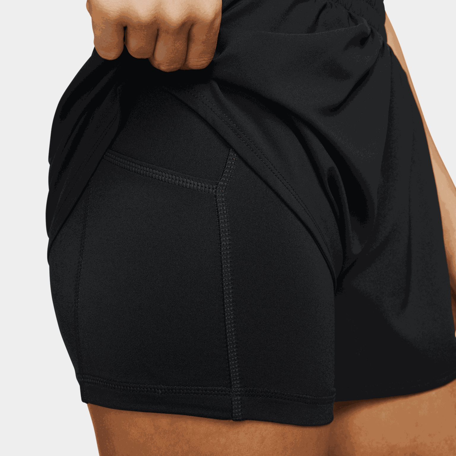 Damskie spodenki treningowe One Dri-FIT 2 w 1 z wysokim stanem (7,6 cm)