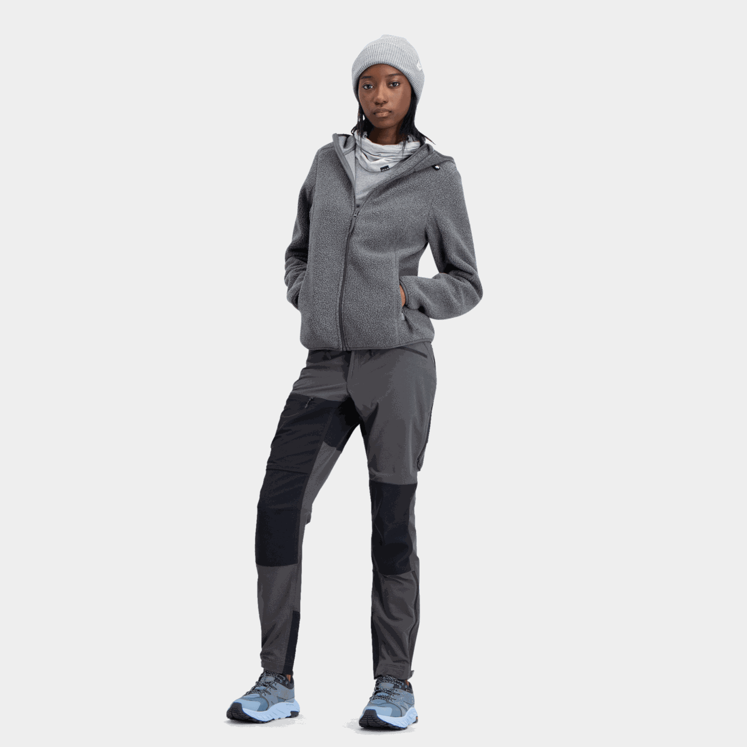  Wytrzymały, wełniany ocieplacz na szyję typu unisex.