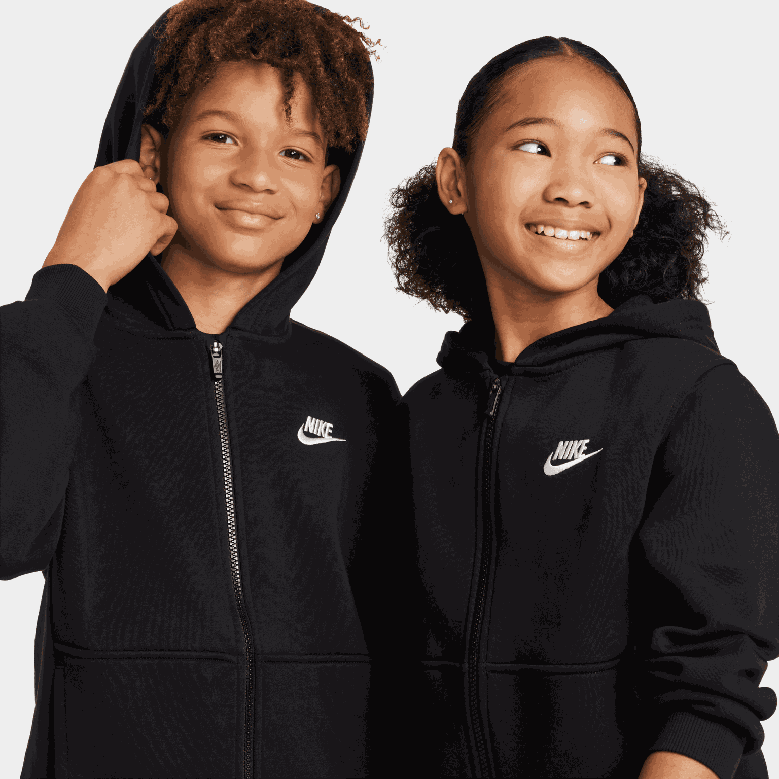  Sportswear Club Fleecejas met capuchon, kindermaat