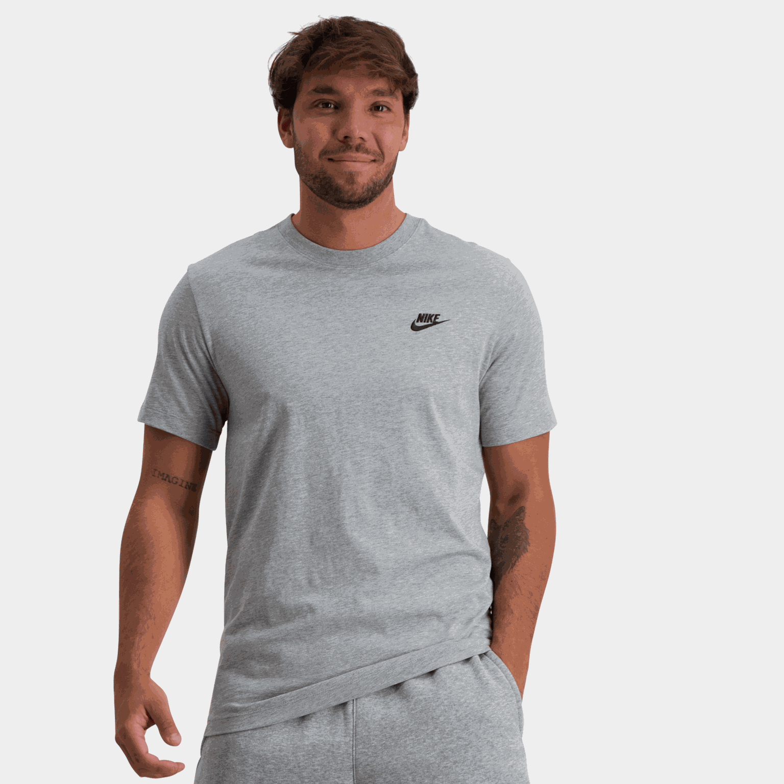  Nike Sportswear Club heren T-shirt - Grijs