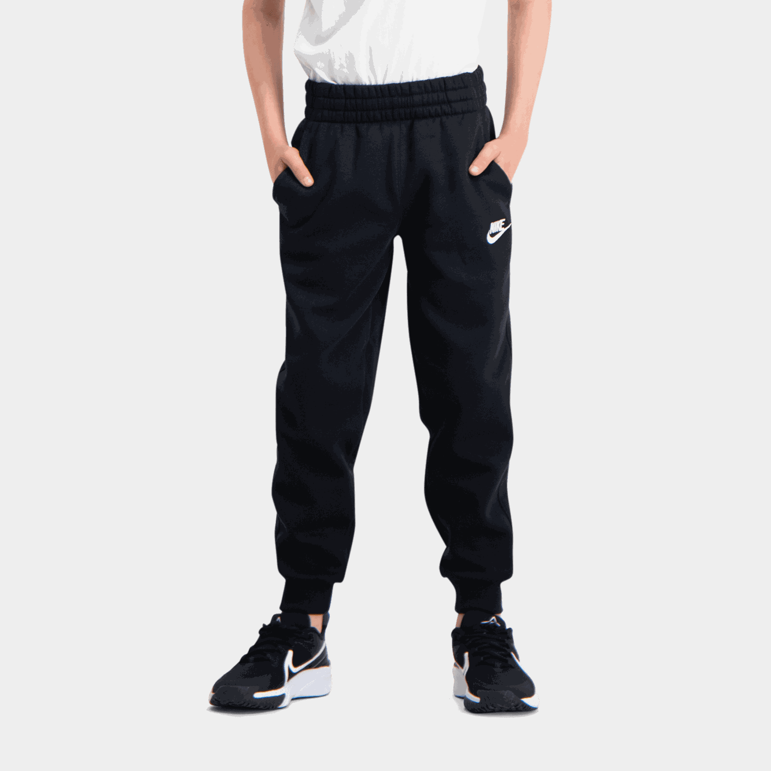 Dziecięce spodnie dresowe z polaru Sportswear Club
