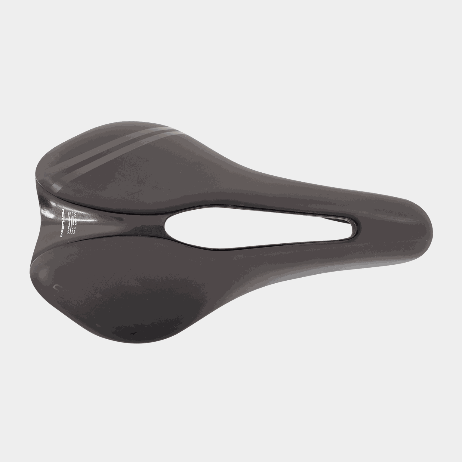 Novus Boost Evo TM Superflow L, sadel, landeveissete, unisex - Svart