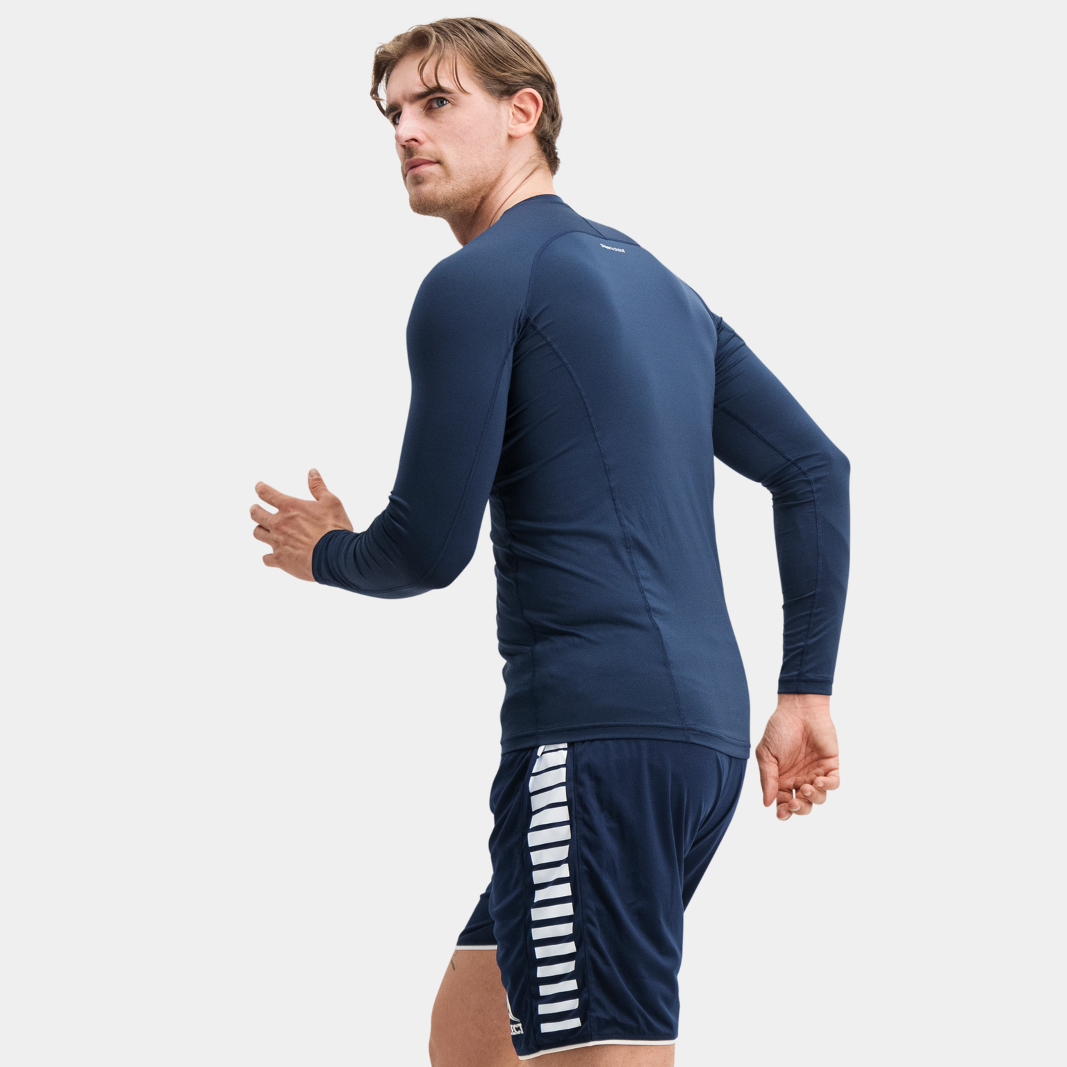 Camiseta técnica masculina de manga comprida para treino.