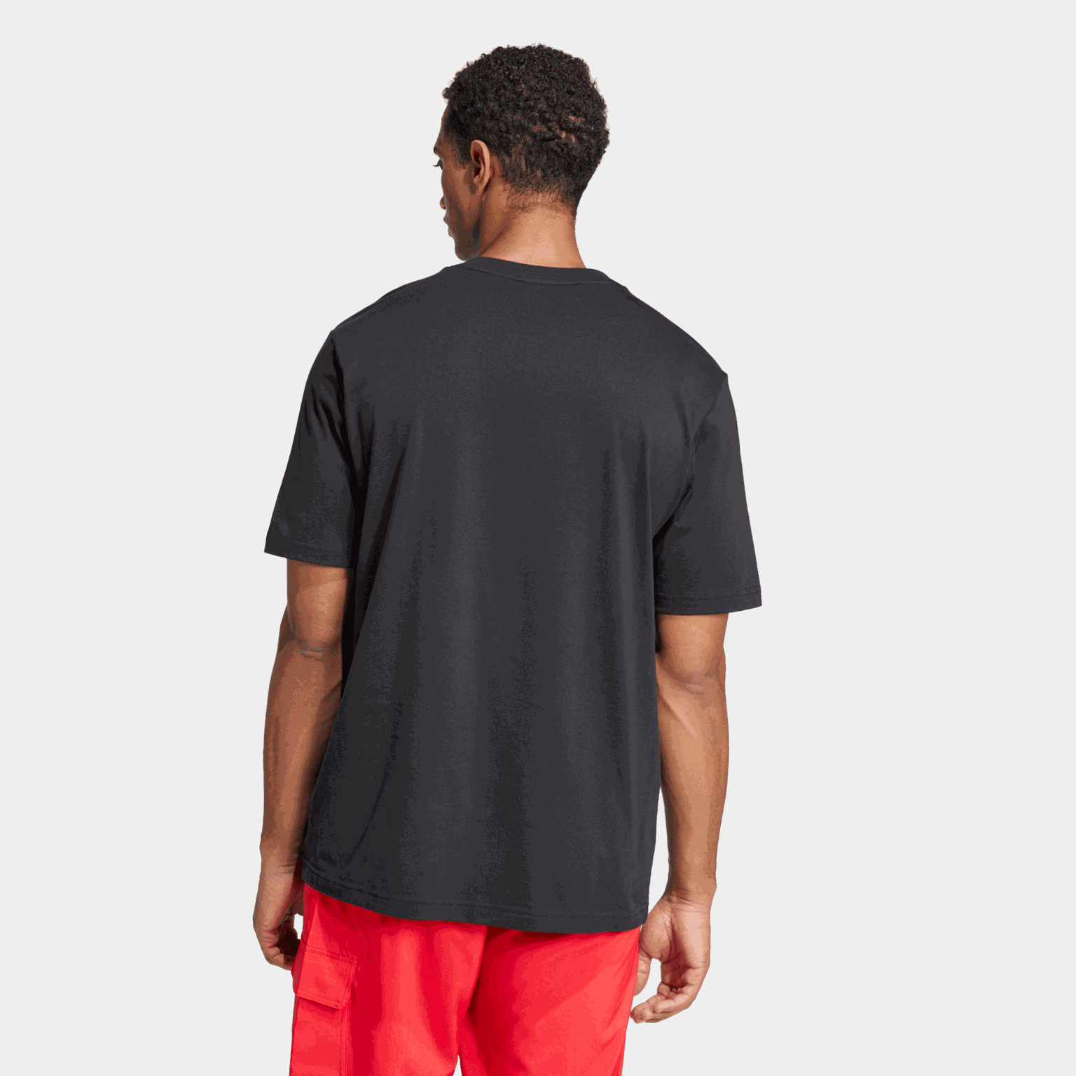  T-shirt Essentials pour homme en jersey simple à motif linéaire