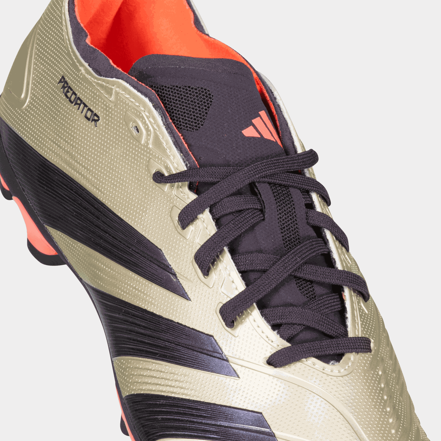 Scarpe da calcio Predator League MG Q4 24, unisex, per campi in erba naturale e sintetica – Argento