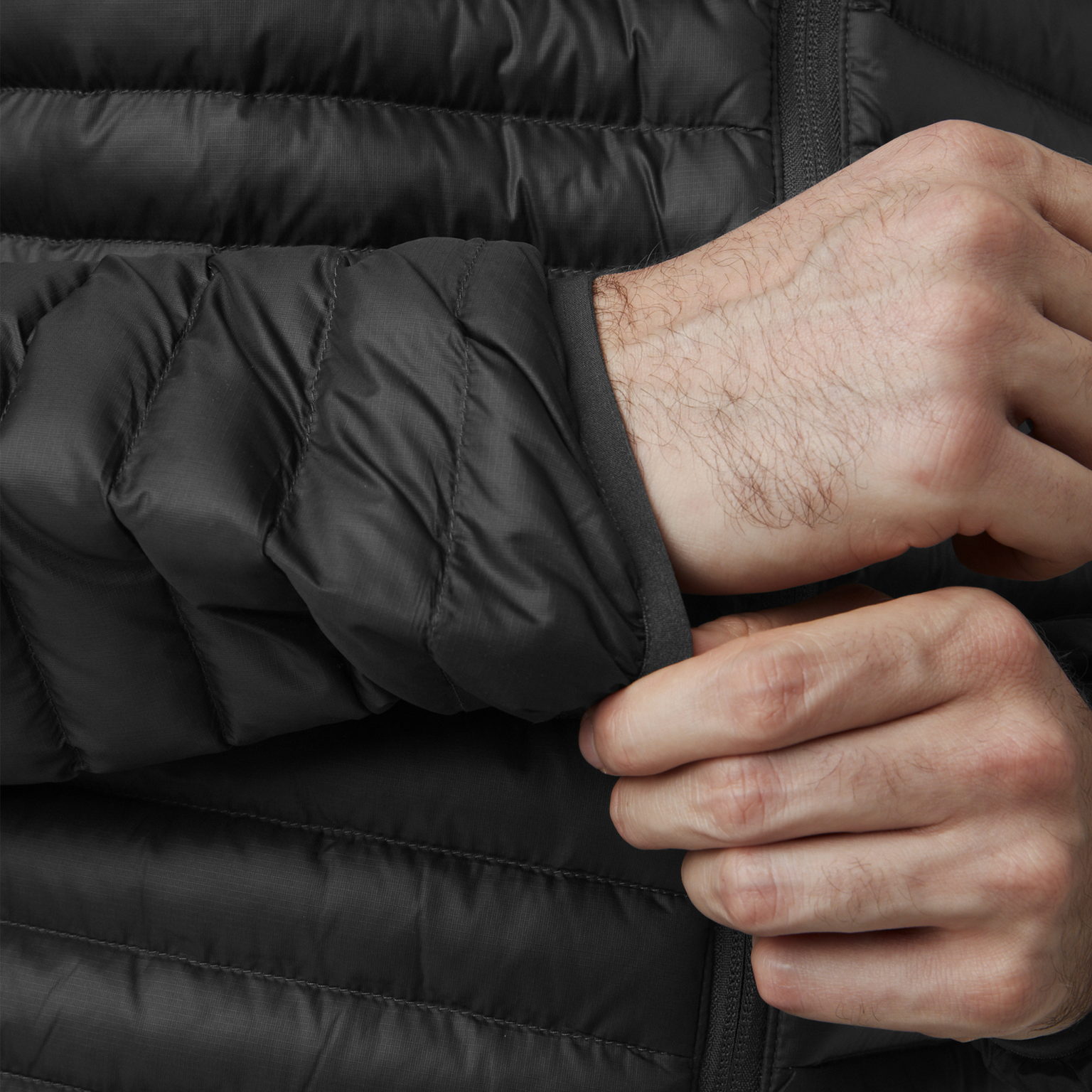  Veste isolante à capuche Sirdal, veste isolante pour homme – Noire