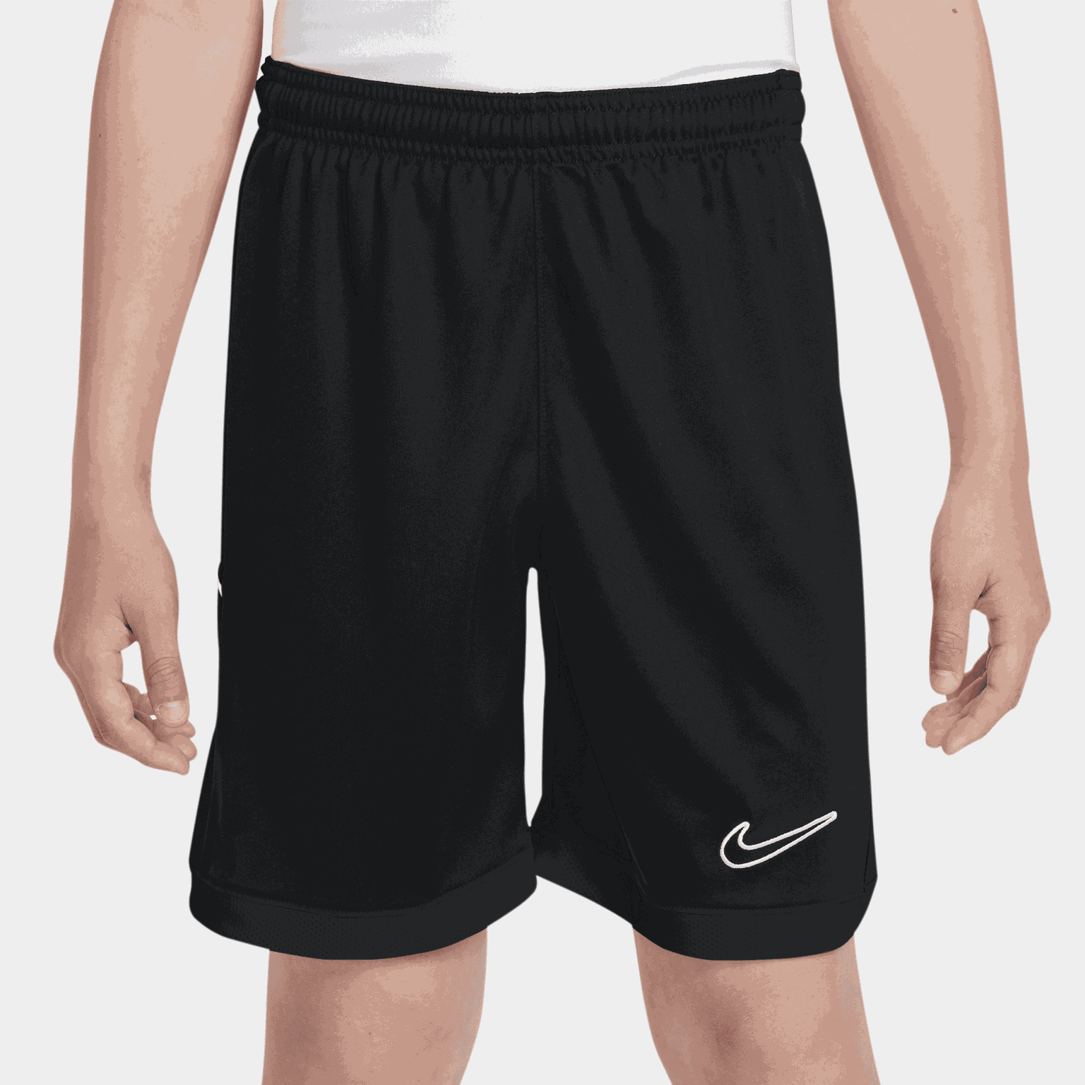  Spodenki treningowe Dri-FIT Academy 25K 7 cali, rozmiar juniorski