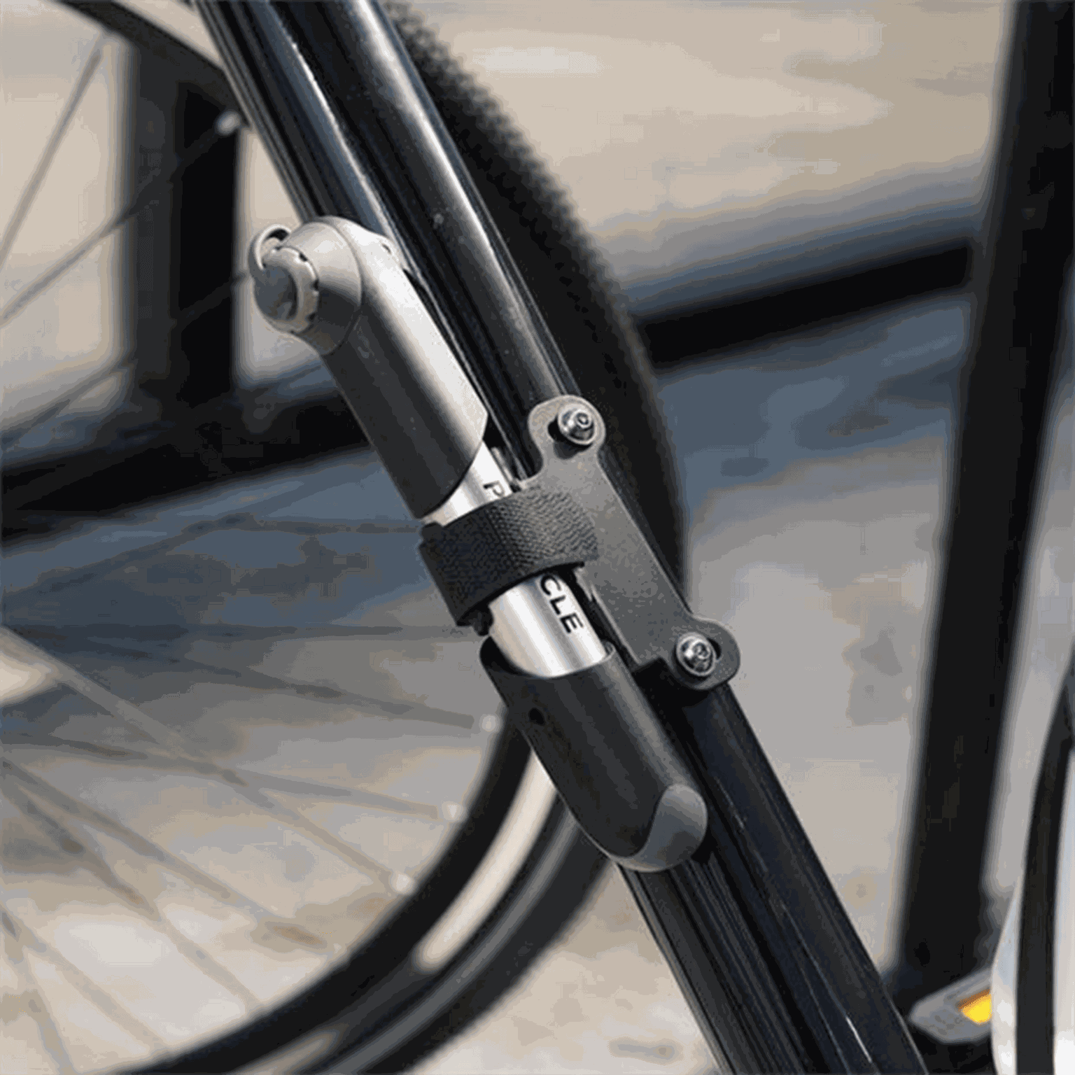 Pinnacle Hand Pump 00 - Svart