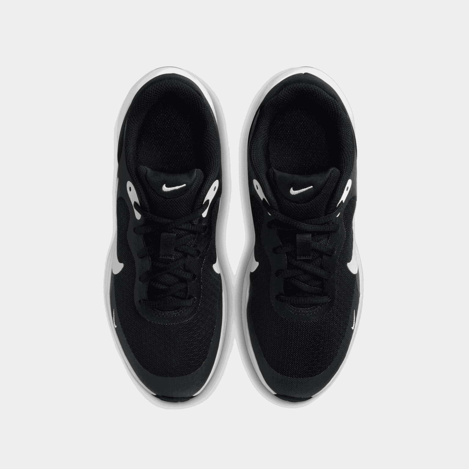  Buty do biegania Nike Revolution 7 Junior – czarne
