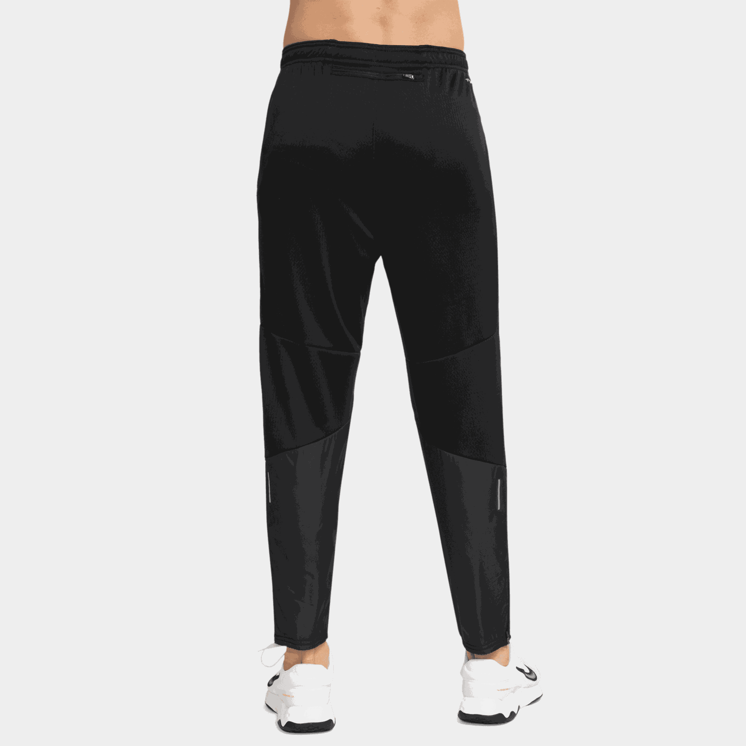  Spodnie treningowe męskie Therma-FIT Repel Challenger – czarne