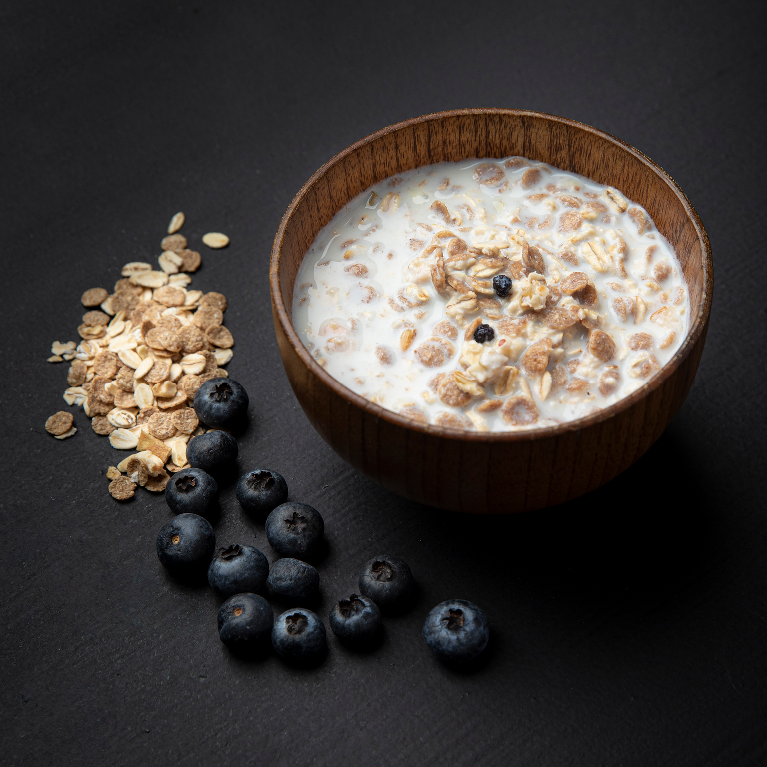  Muesli met bosbessen en vanille, een maaltijd voor toeristen.