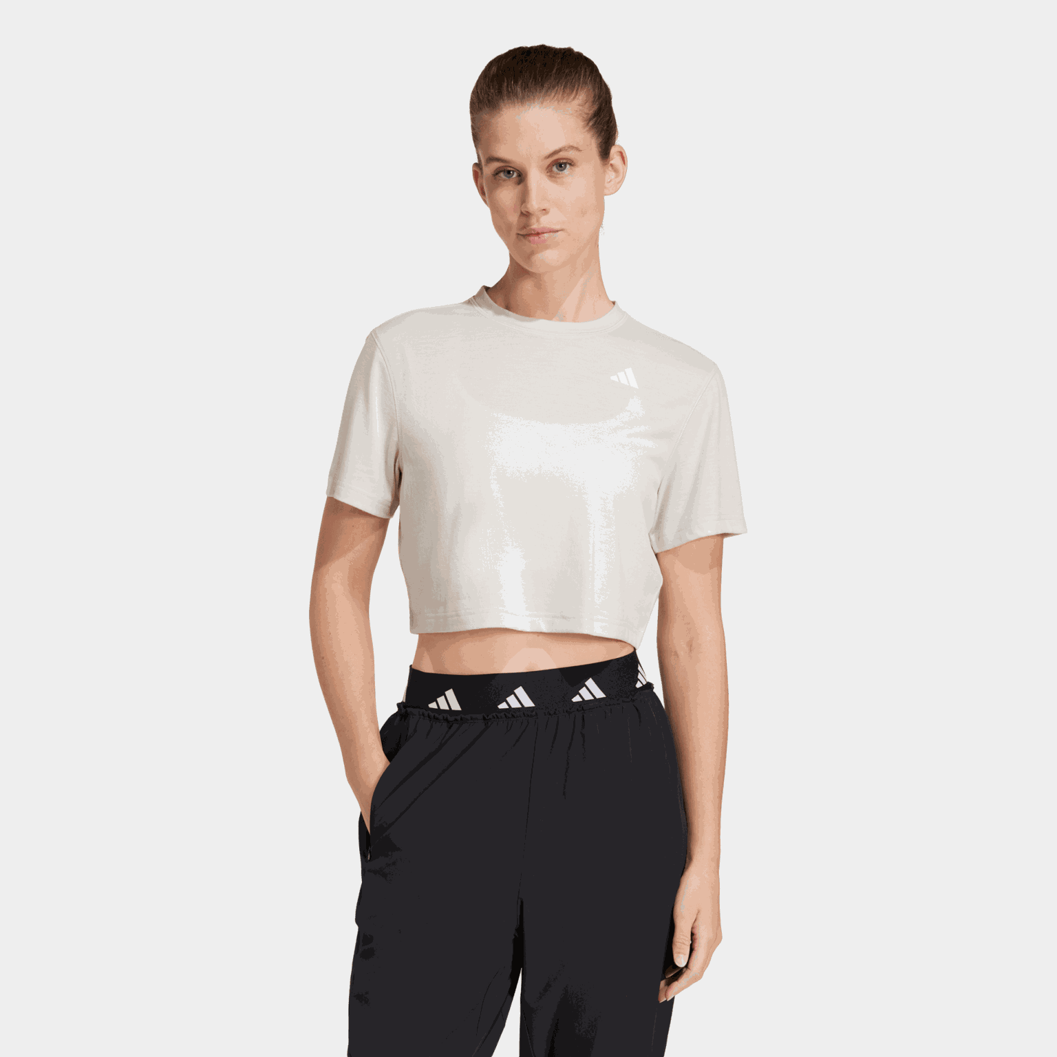 Macacão feminino estampado com modelagem solta da Train Essentials.