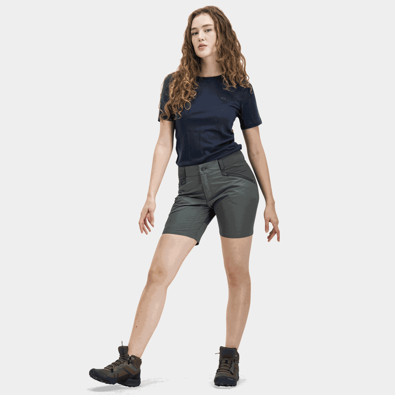 Pantaloncini ibridi elasticizzati Tived, modello Wandershorts, da donna - Verdi