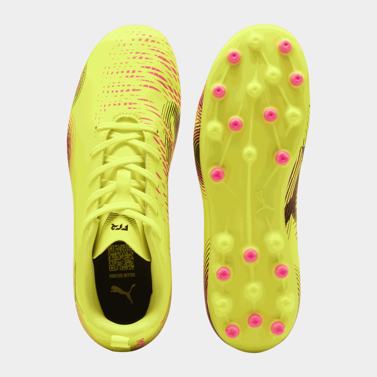 Chuteiras de futebol infantis FUTURE 8 Play MG, projetadas para uso em grama natural e artificial.