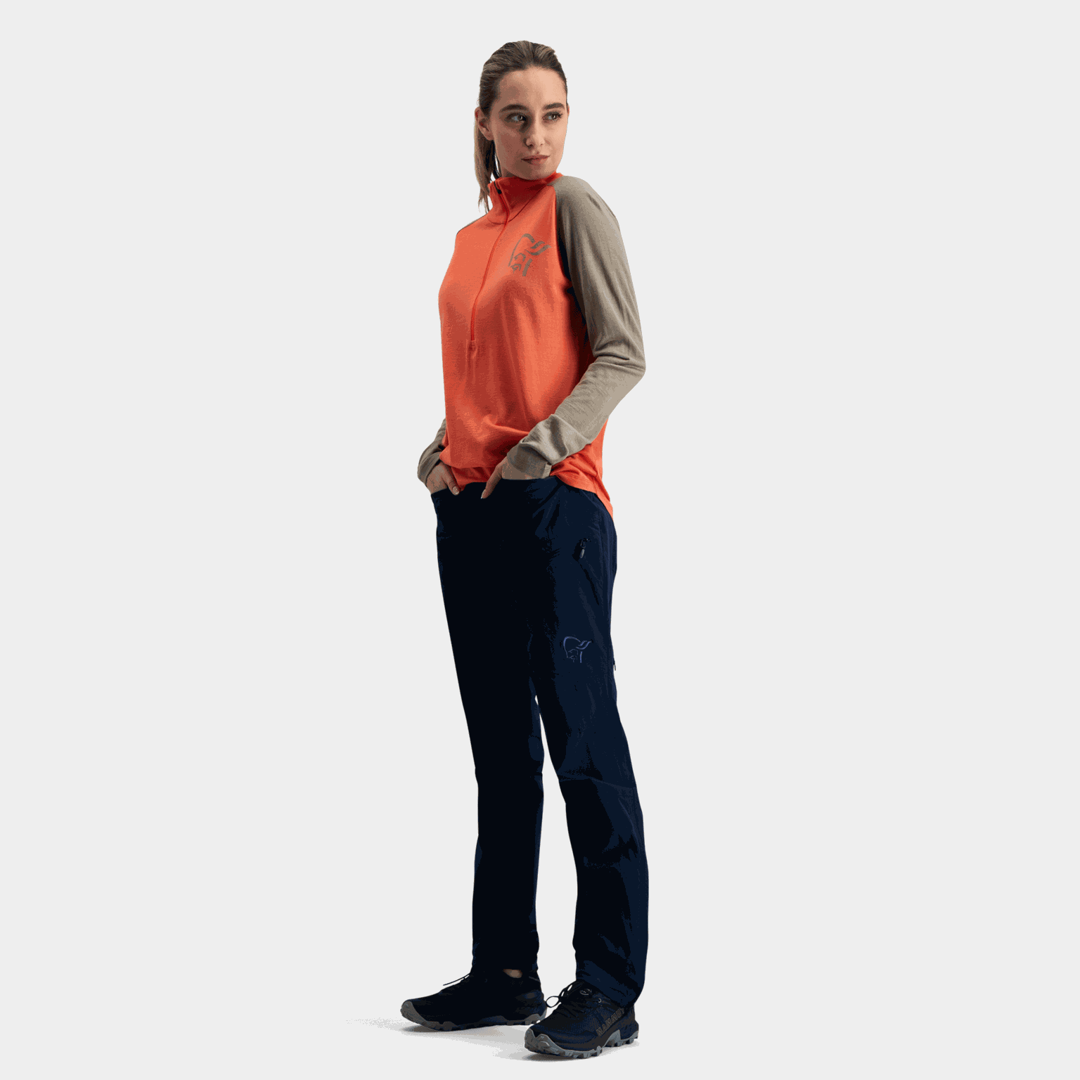 Spodnie Femund Flex1 W Lightweight, damskie spodnie typu softshell.
