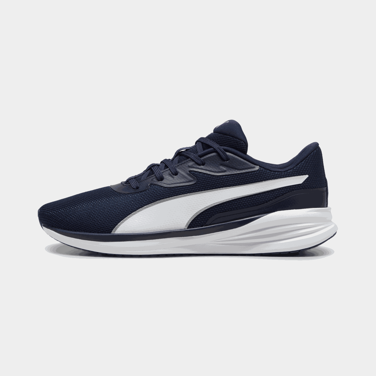 Night Runner V3, tênis esportivo unissex para uso diário.