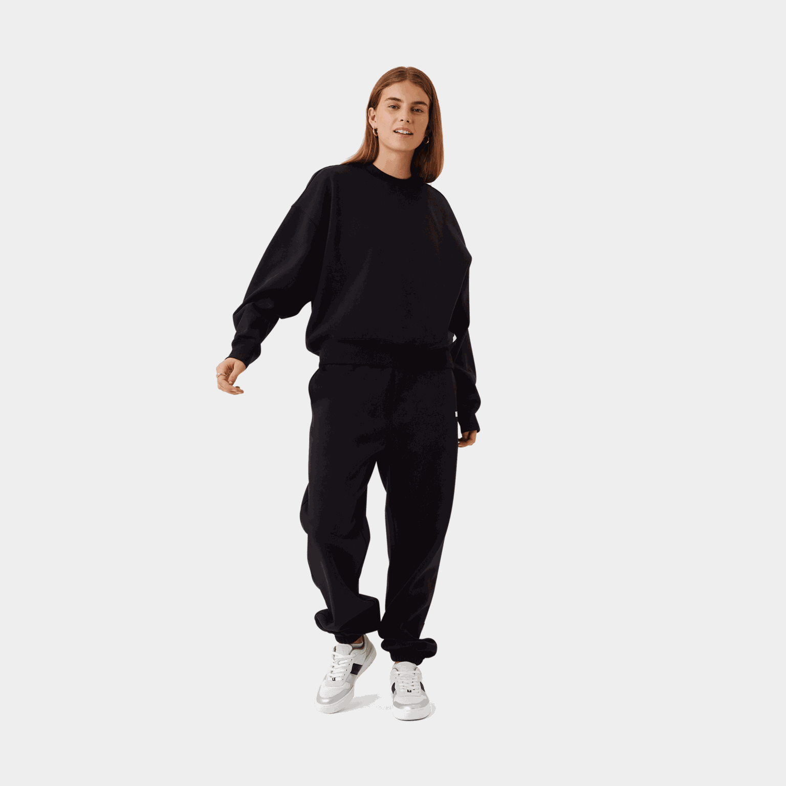 Studio Oversized Crew, collegegenser dame - Svart