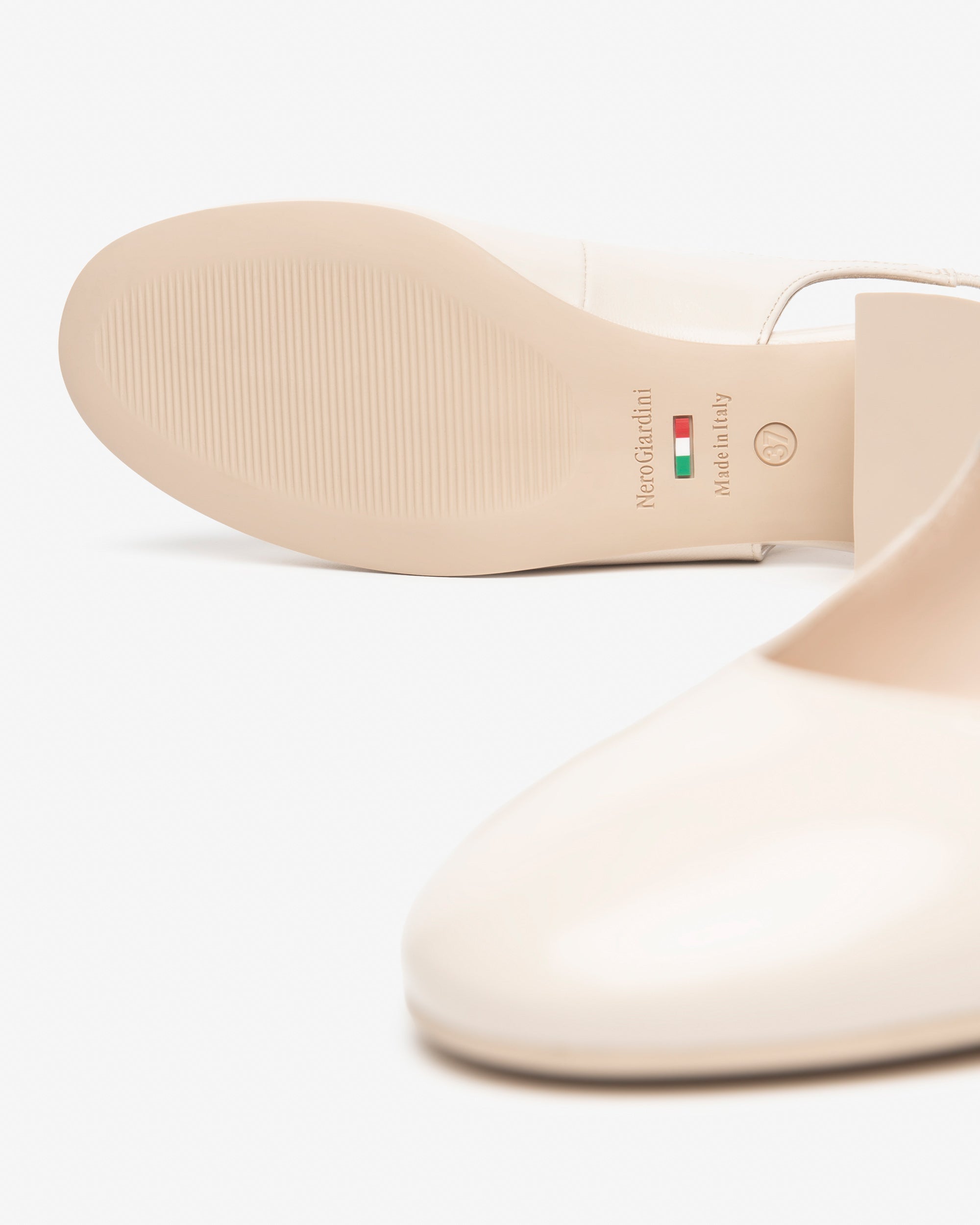 Escarpins en cuir pour femme