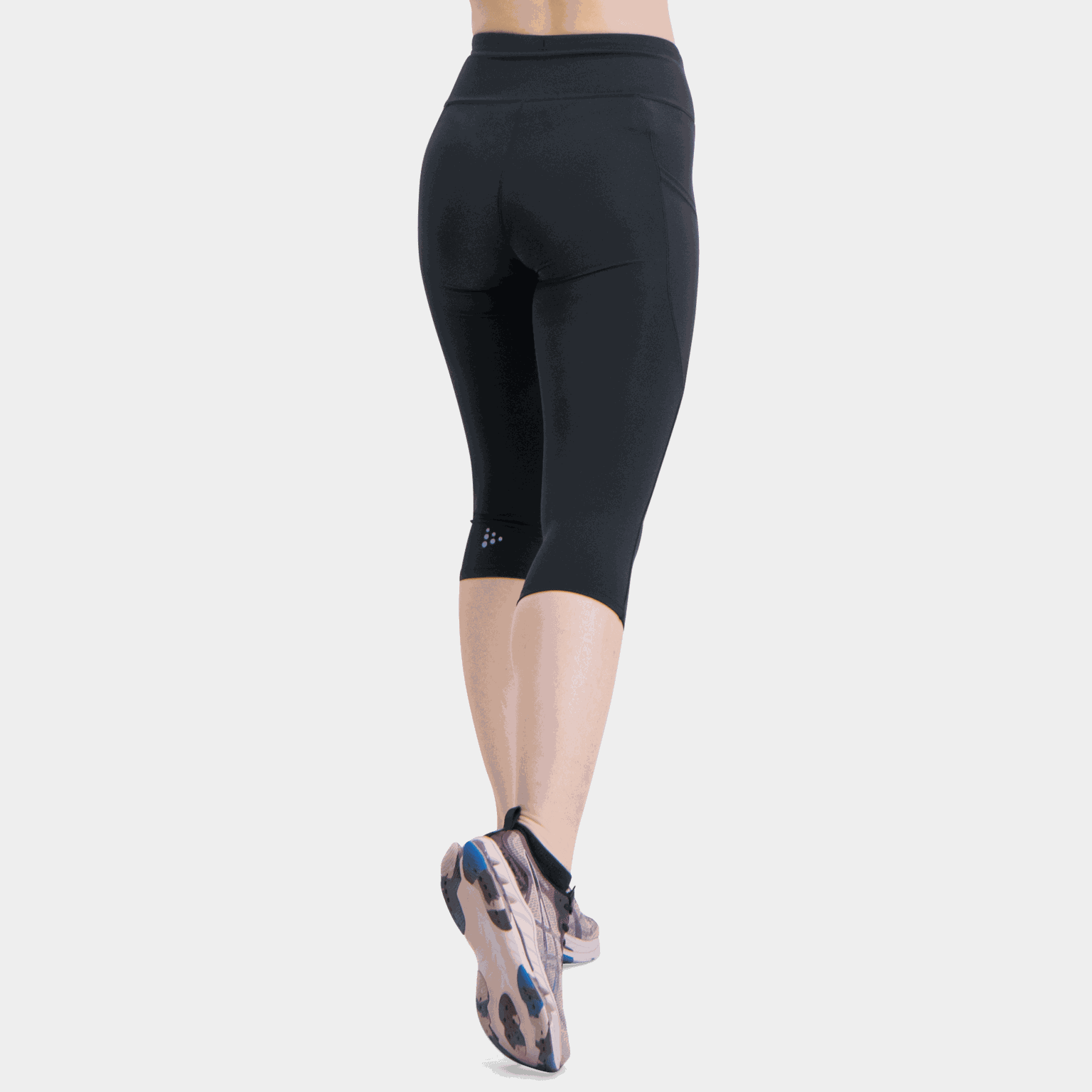 Calça legging esportiva feminina Essence Capri 2 - preta