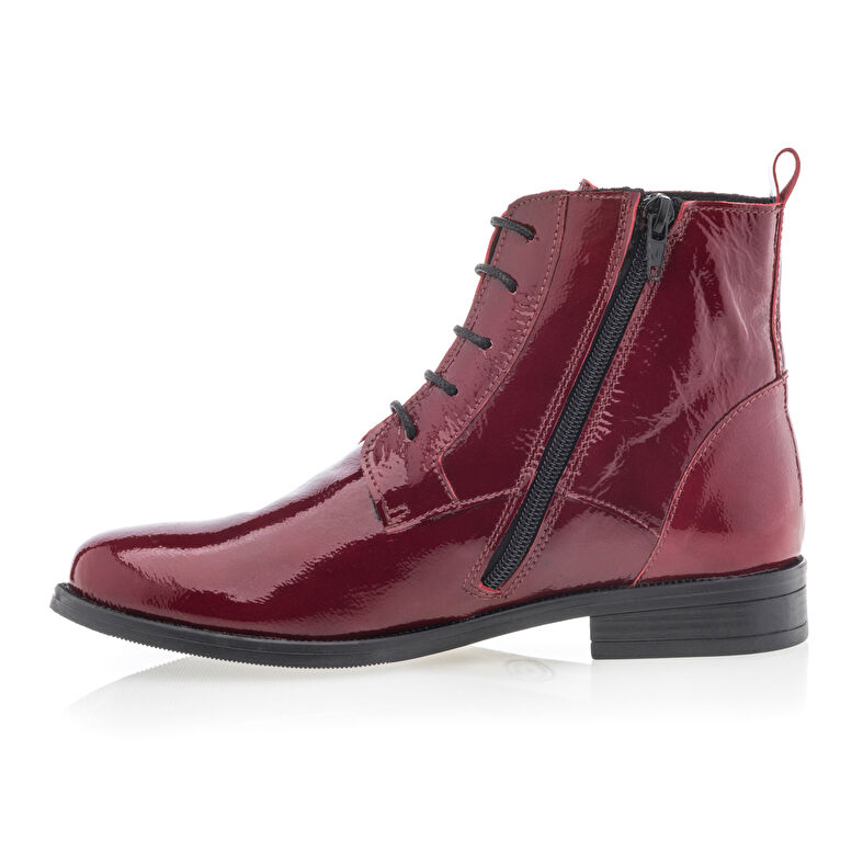 Rote Damenstiefel / Stiefeletten
