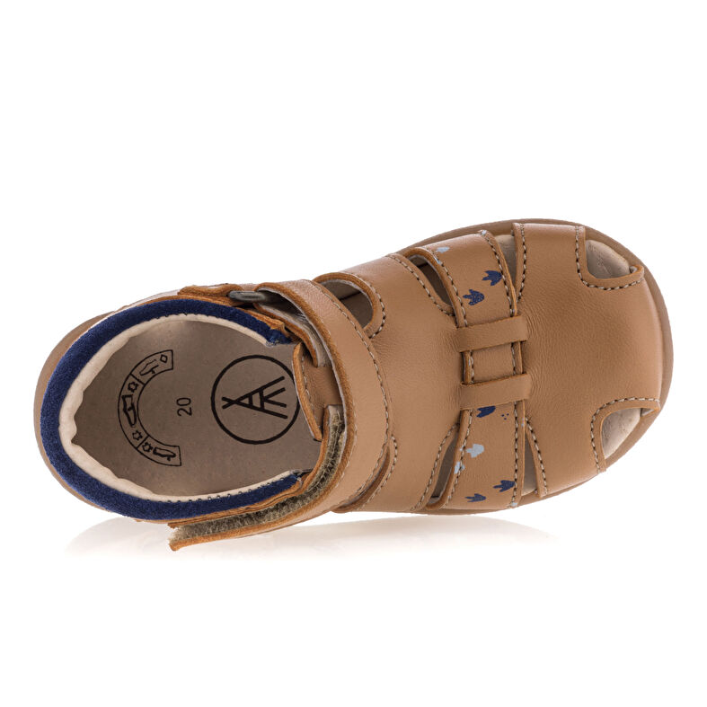 Brune sandaler/sko med åpen tå til babygutt