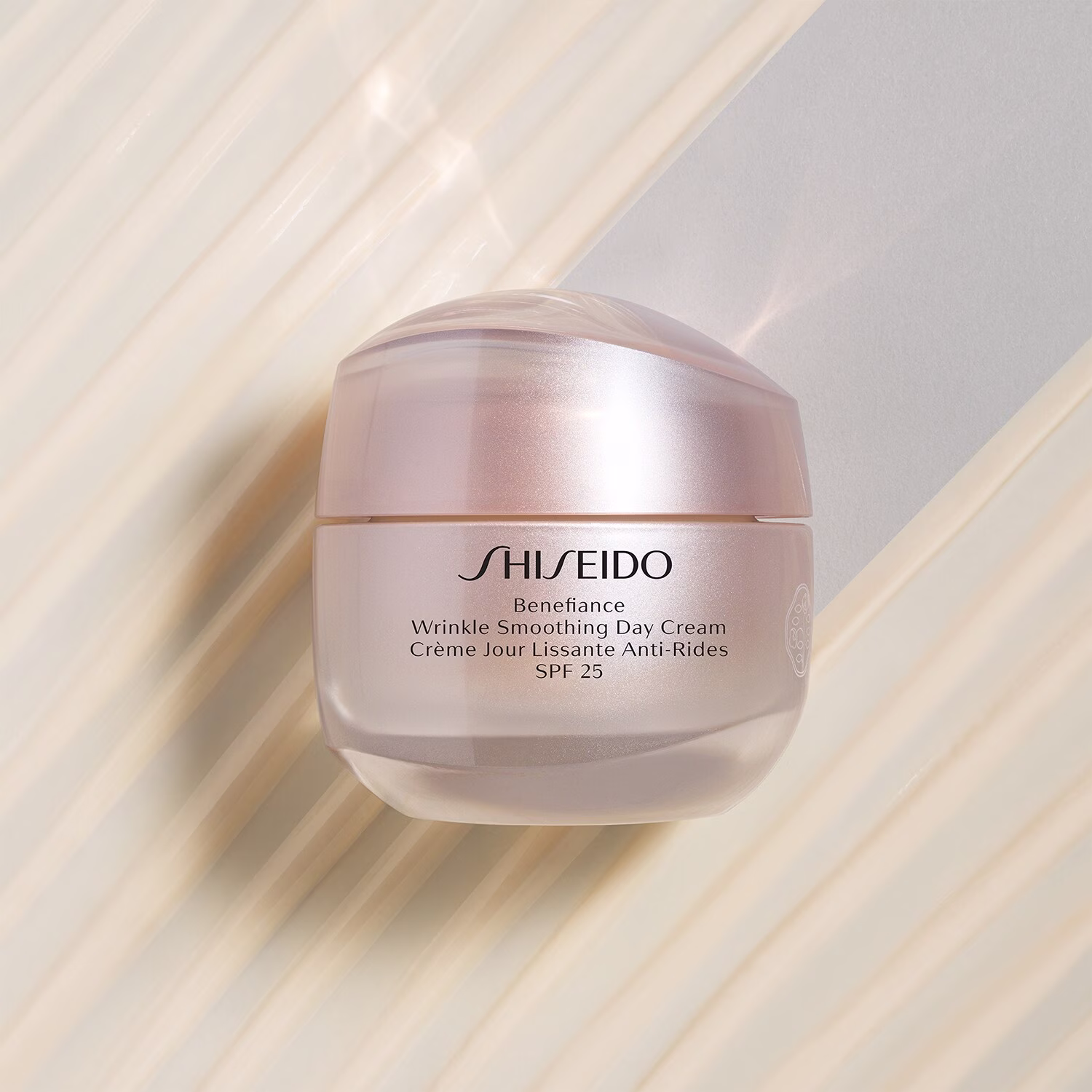 Benefiance - Cremă de zi anti-îmbătrânire cu SPF25