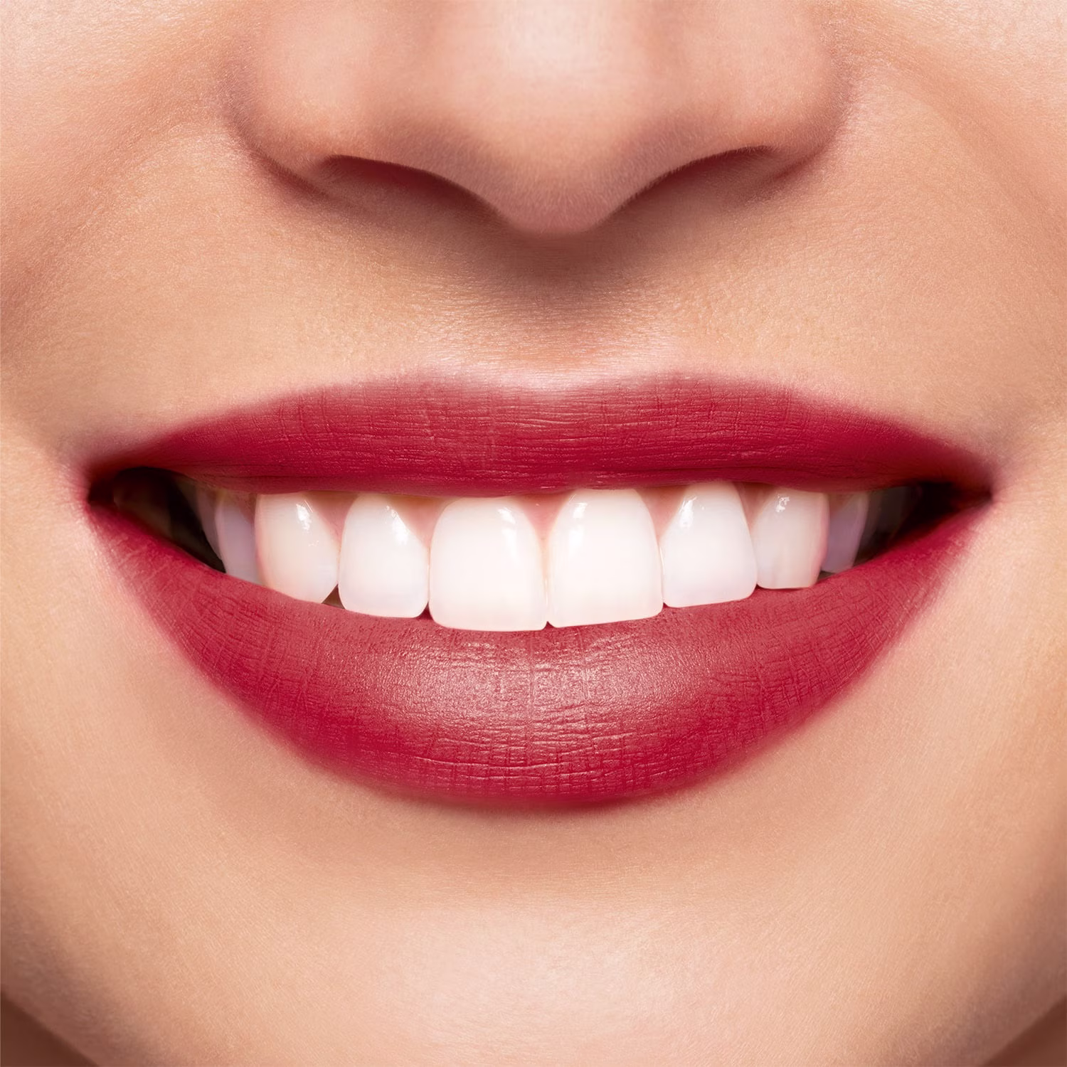 Velvet Lip Perfector - błyszczyk do ust