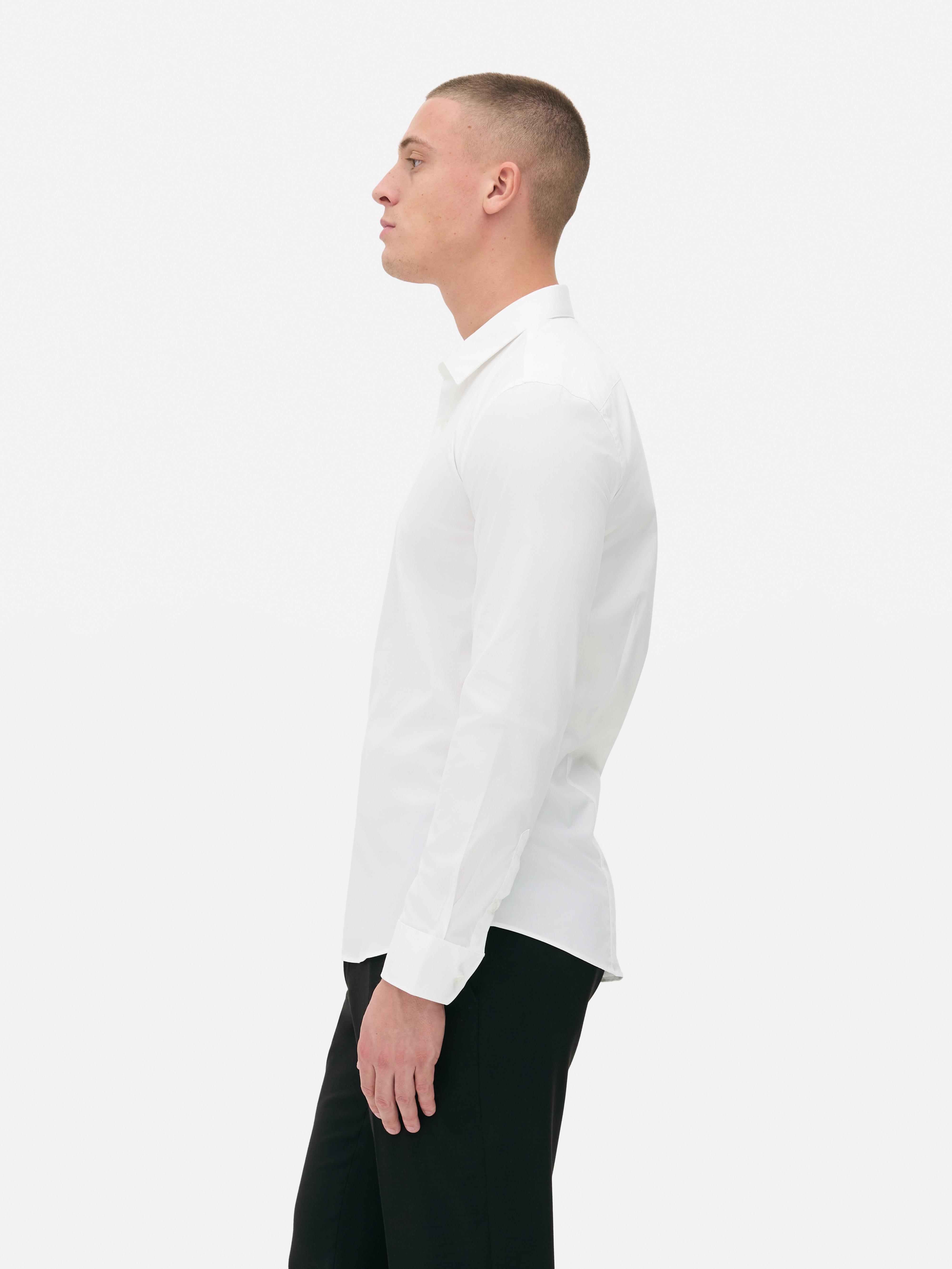 Cămașă cu nasturi și material elastic Cămașă slim fit cu guler și închidere cu nasturi în față