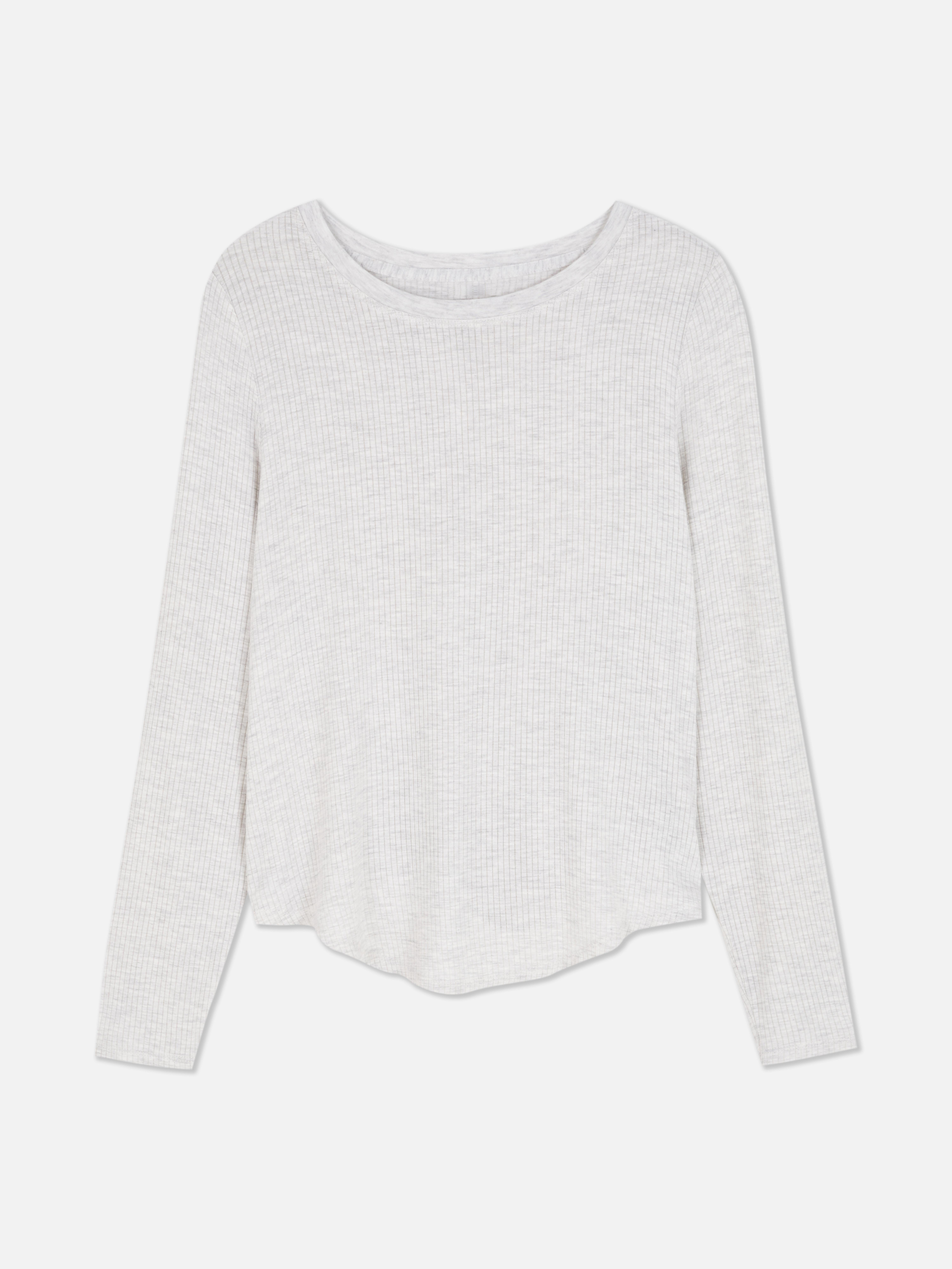 Top de pijama cu mânecă lungă, cu nervuri. Un top de pijama confortabil cu mânecă lungă, pentru relaxare sau dormit.