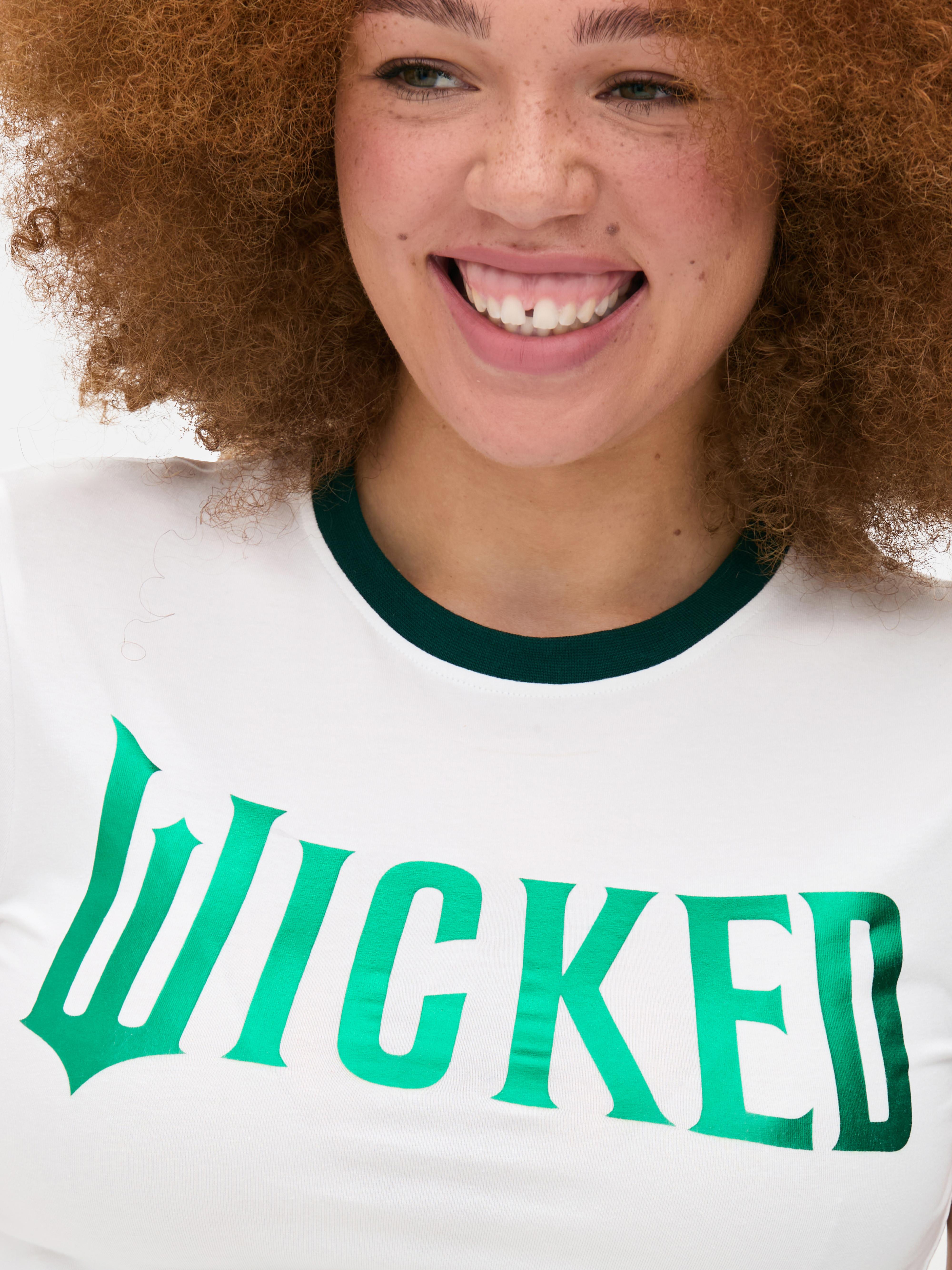 Κοντή πιτζάμα Wicked x Primark. Μια πιτζάμα που αποτελείται από ένα κοντομάνικο τοπ και σορτς.